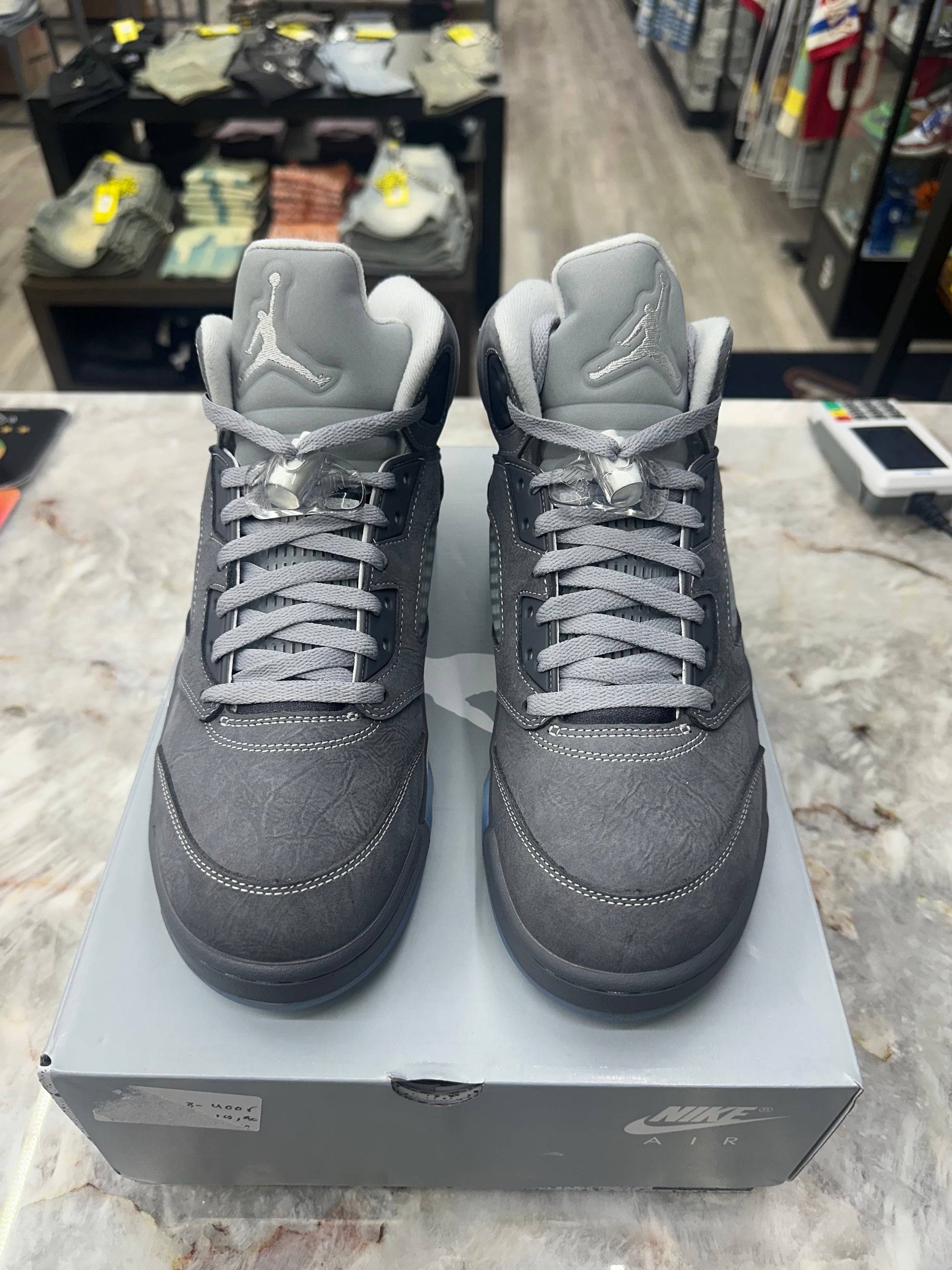Air Jordan Retro 5 "Wolf Grey" *Size 10.5 Preowned* (DD0587-002)