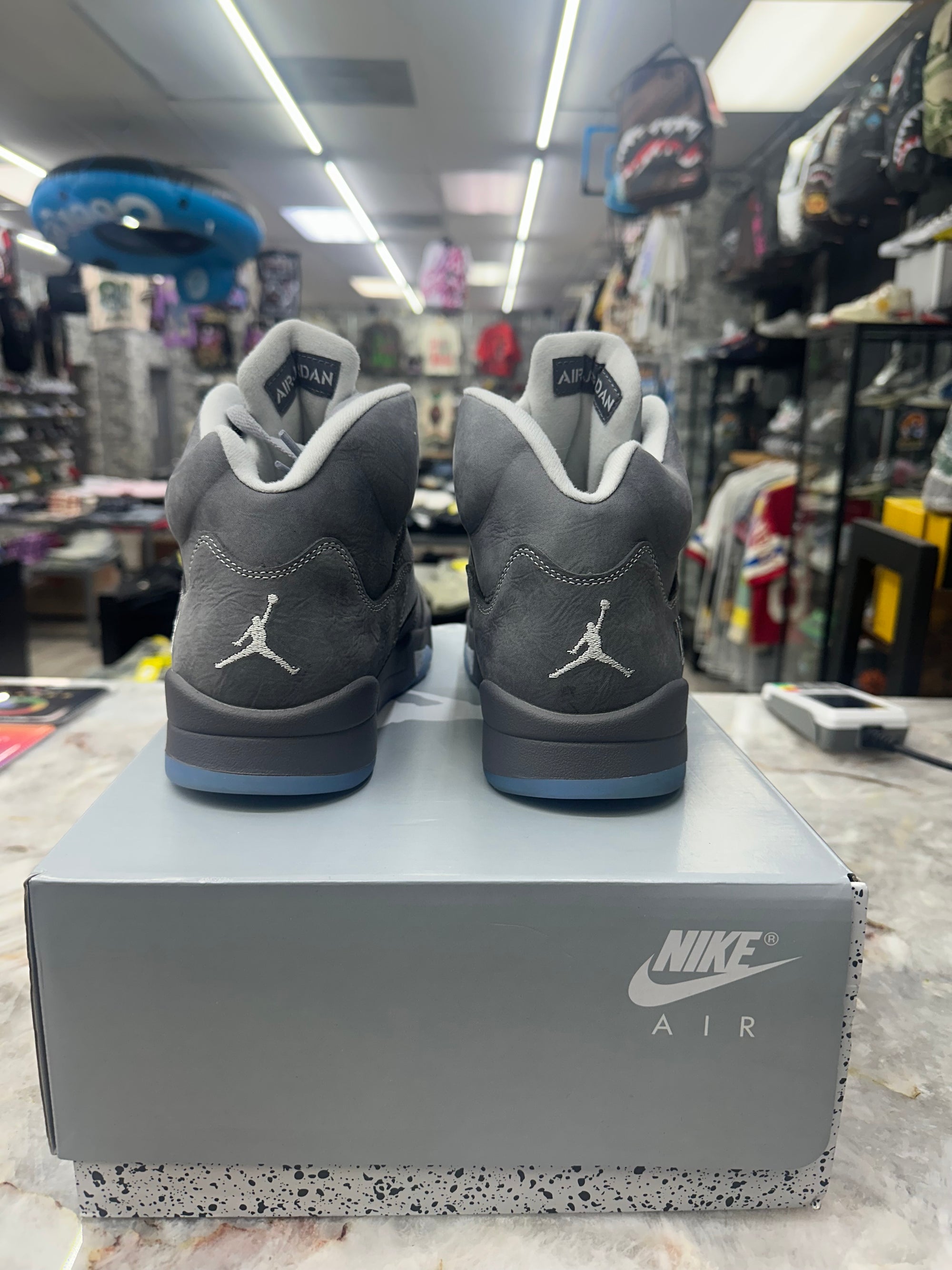 Air Jordan Retro 5 "Wolf Grey" *Size 10.5 Preowned* (DD0587-002)