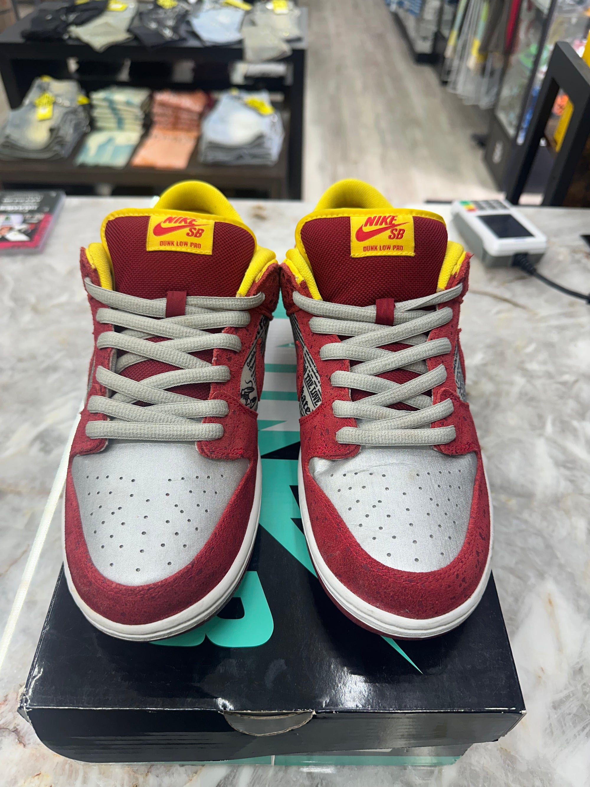 Nike SB Dunk Low "Rukus Crawfish" *Size 10.5 Preowned* (504750-660)