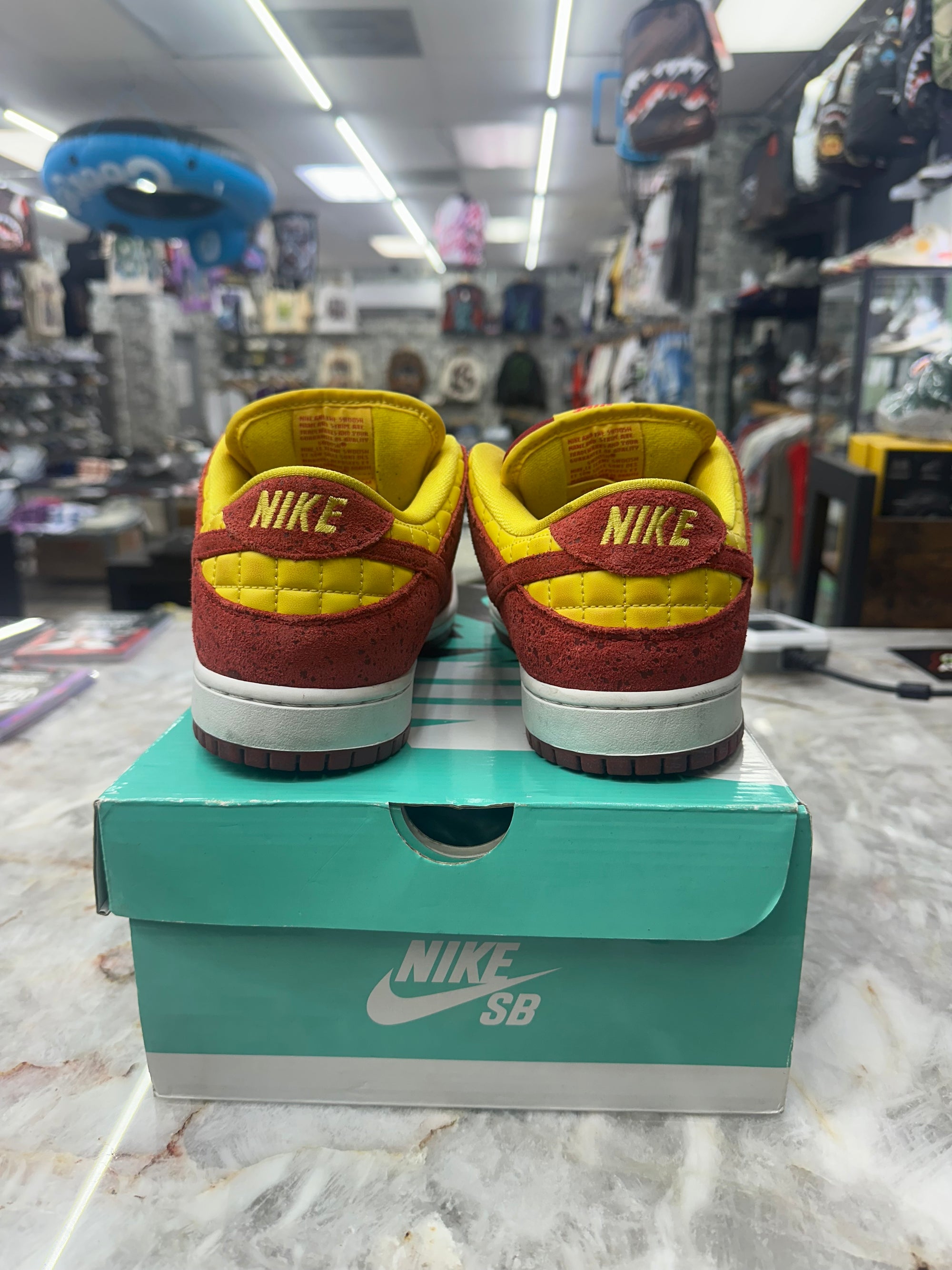 Nike SB Dunk Low "Rukus Crawfish" *Size 10.5 Preowned* (504750-660)