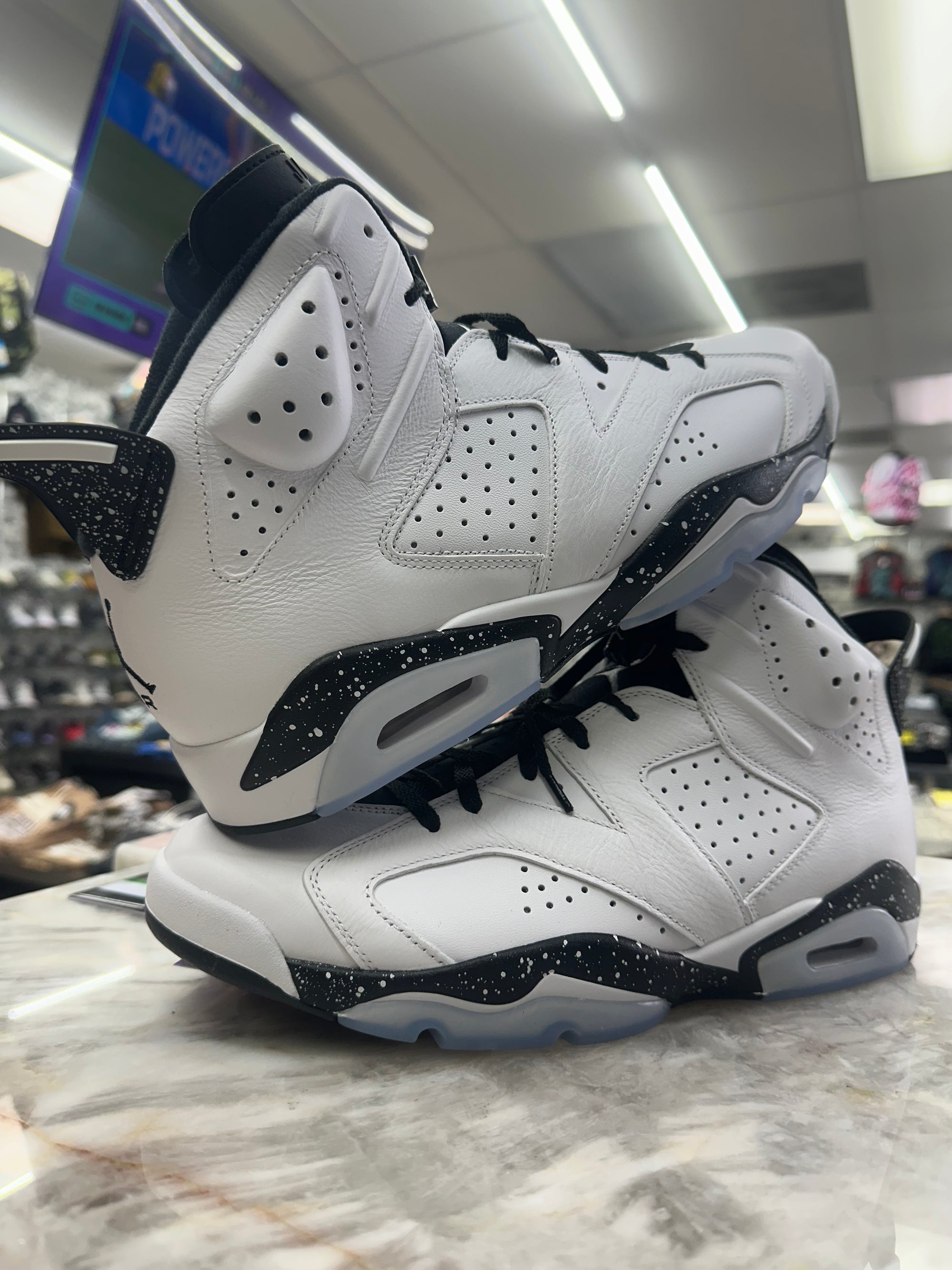 Air Jordan Retro 6 "Reverse Oreo" (CT8529-112)