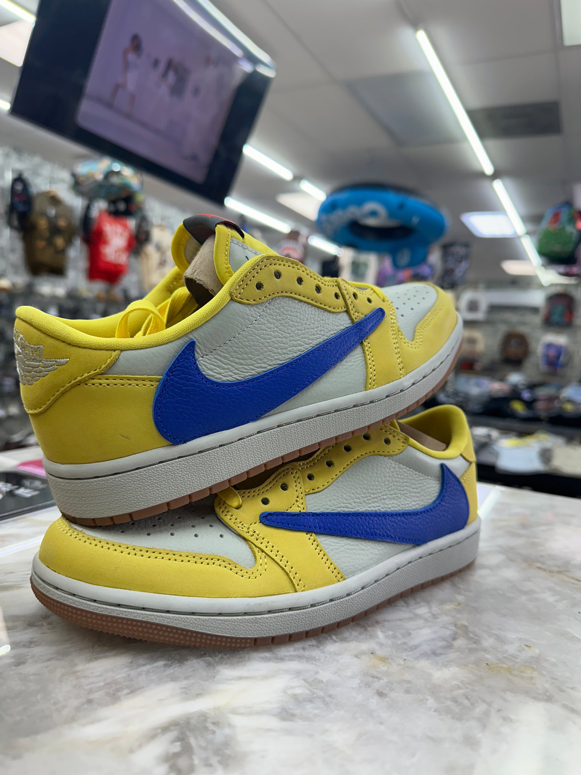 Air Jordan 1 Low “Travis Scott Canary”