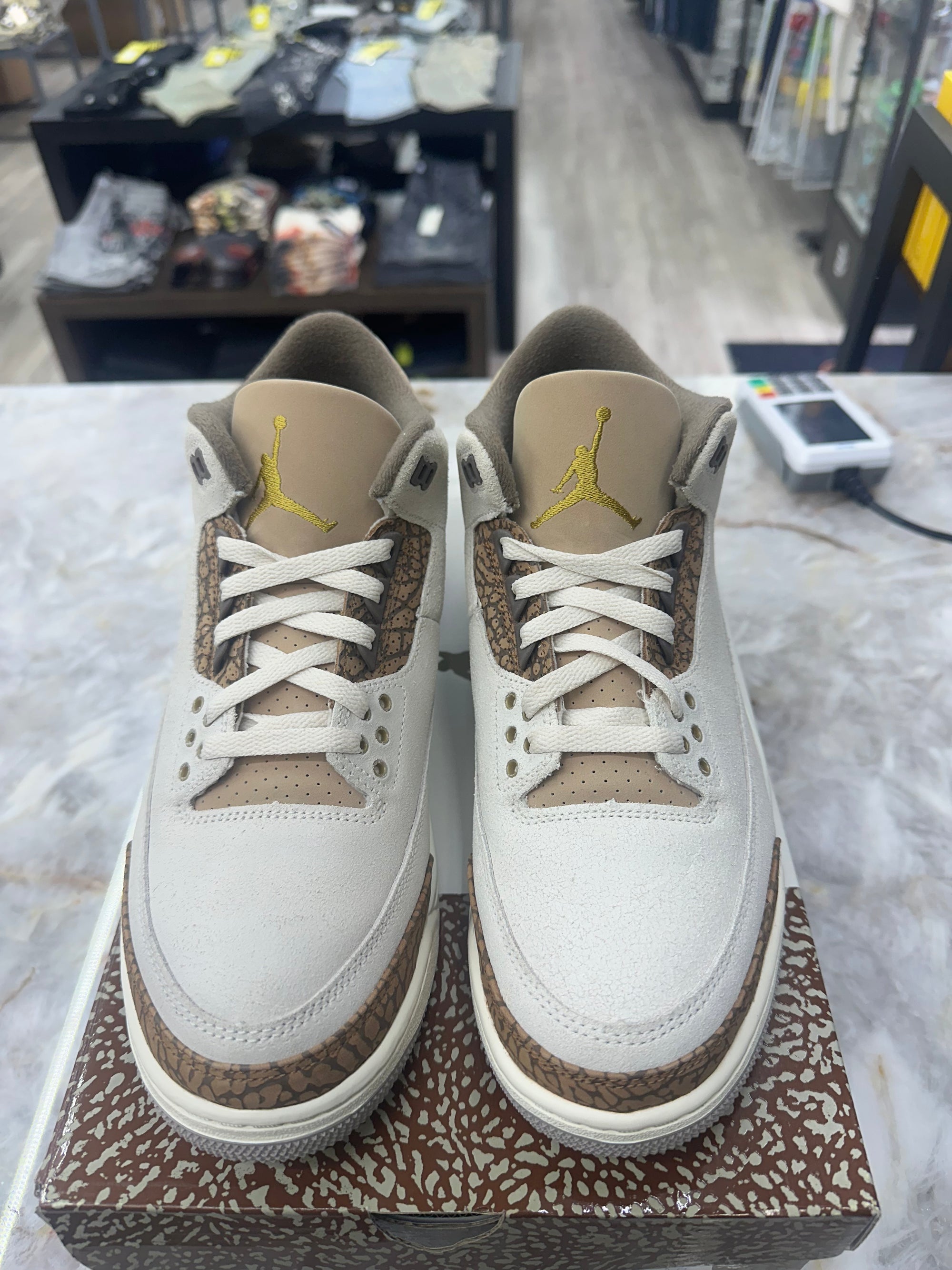 Air Jordan Retro 3 "Palomino" *Size 10 Preowned* (CT8532-102)