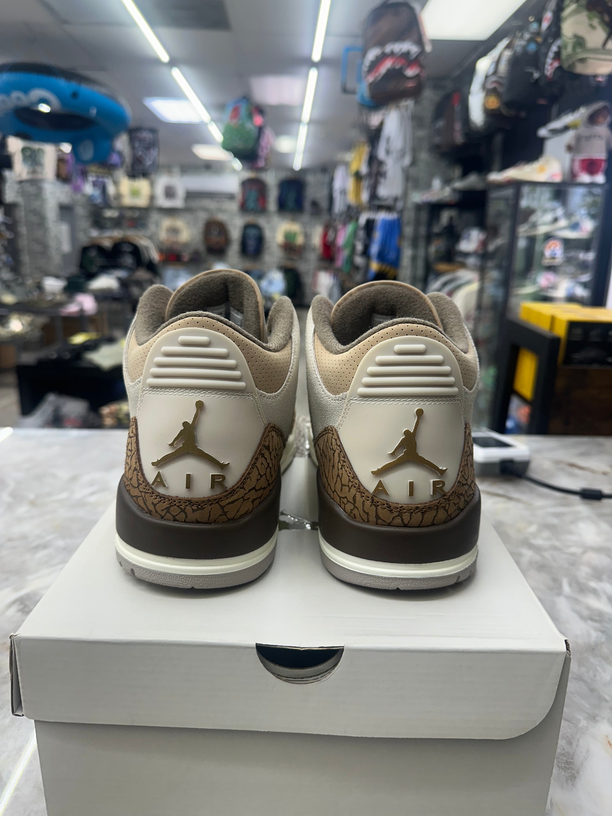 Air Jordan Retro 3 "Palomino" *Size 10 Preowned* (CT8532-102)