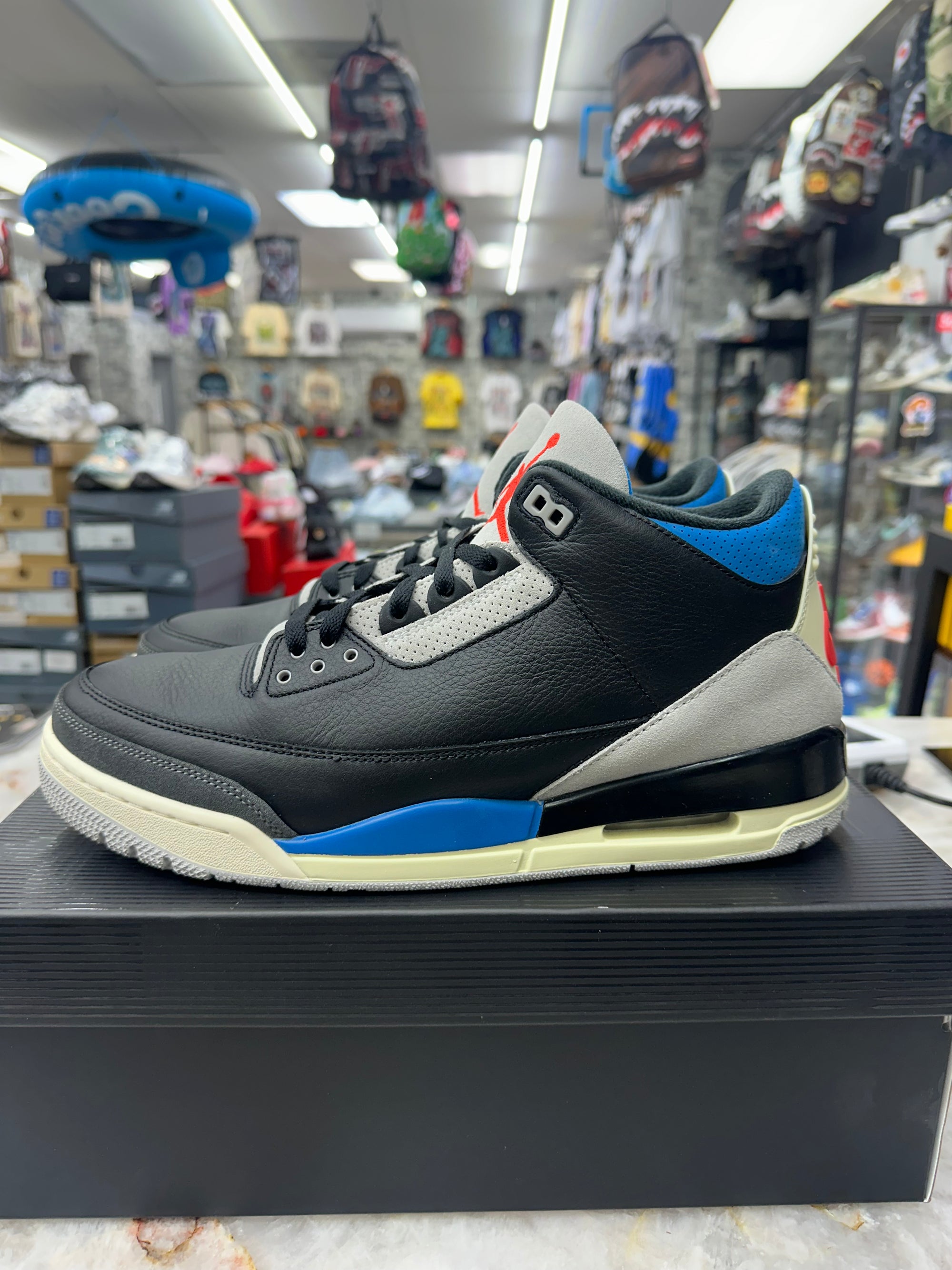 Air Jordan Retro 3 OG "Rare Air" *Size 13 Preowned* (IB8967-004)