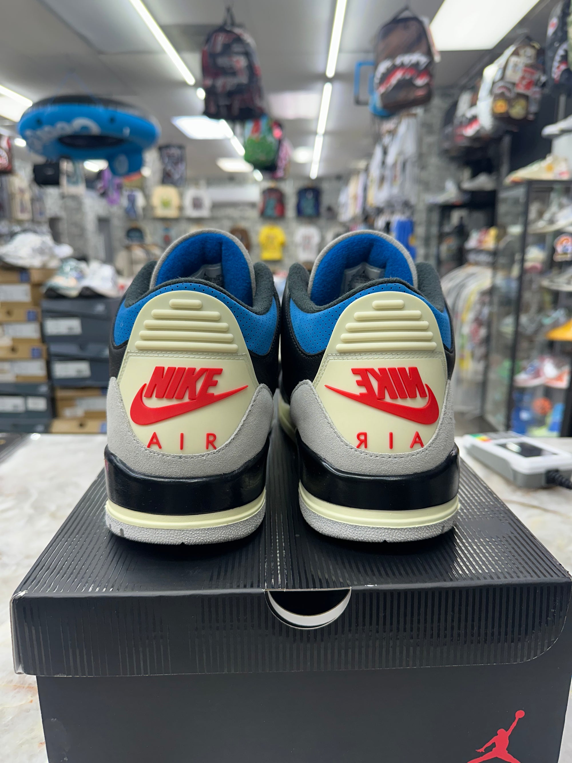 Air Jordan Retro 3 OG "Rare Air" *Size 13 Preowned* (IB8967-004)