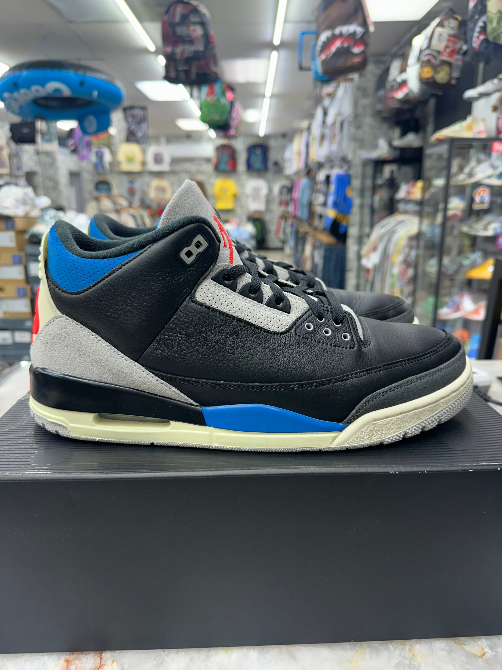 Air Jordan Retro 3 OG "Rare Air" *Size 13 Preowned* (IB8967-004)