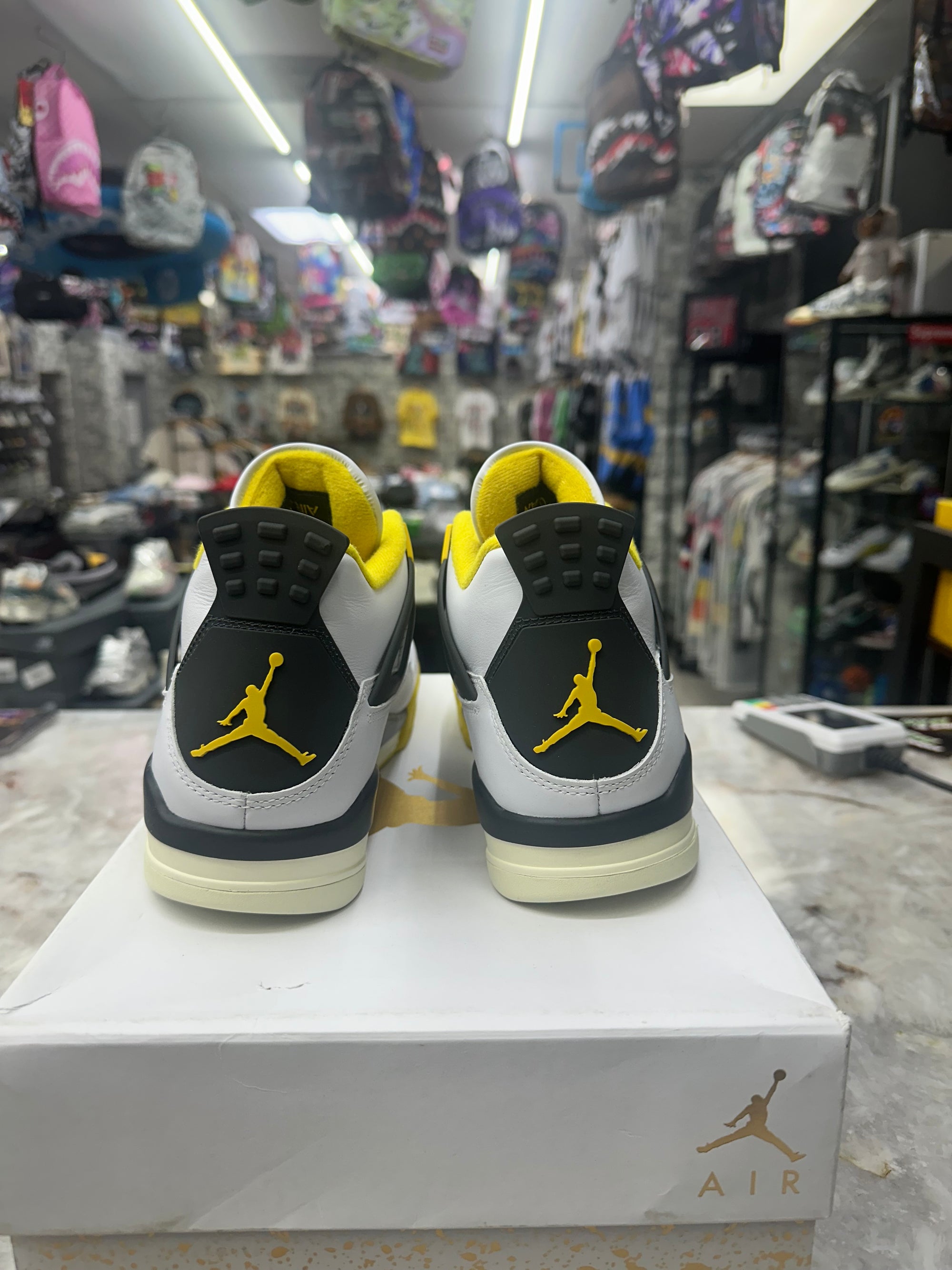 Air Jordan Retro 4 "Vivid Sulfur" *Size 9 Preowned* (AQ9129-101)
