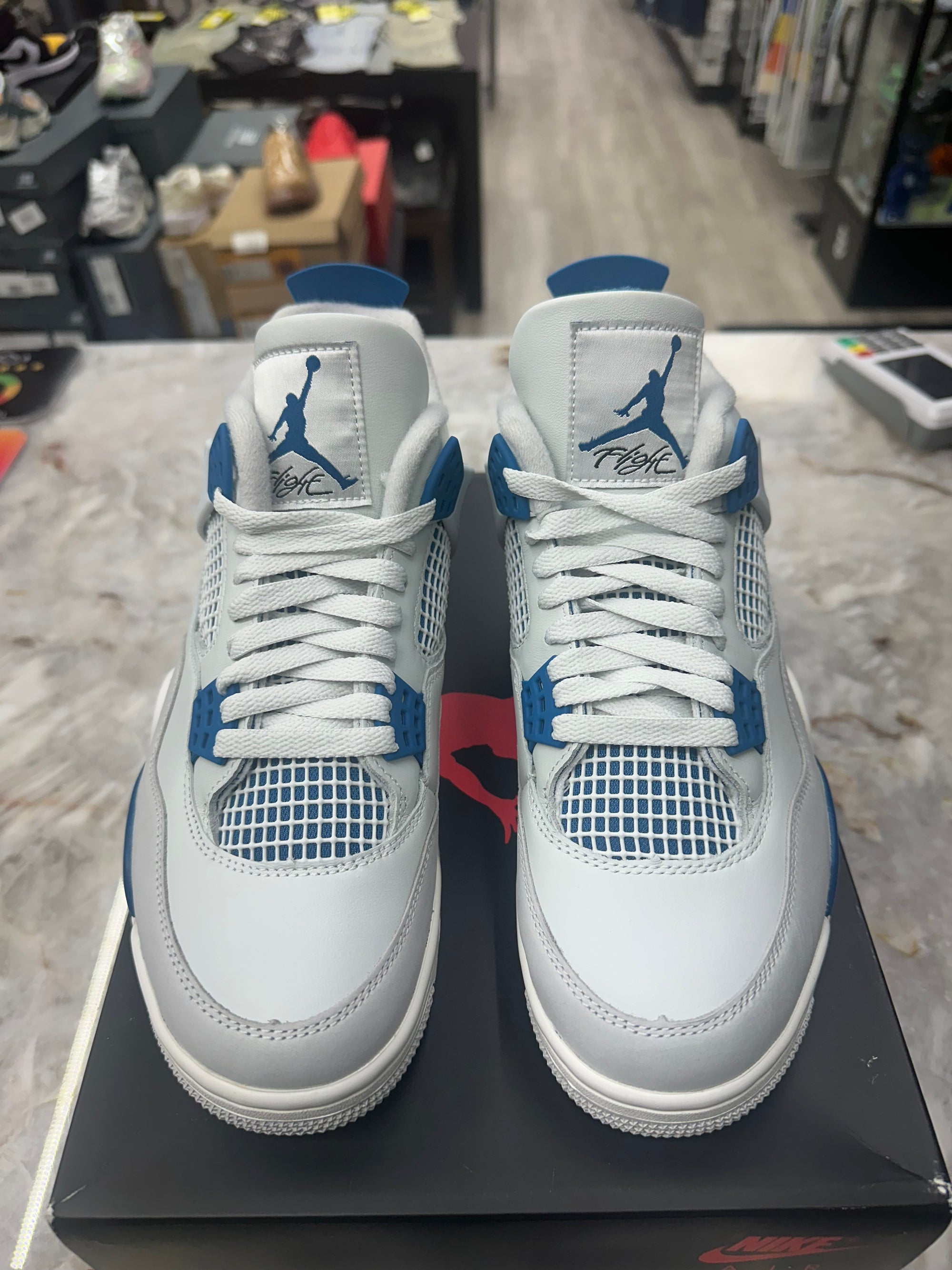 Air Jordan Retro 4 "Military Blue" *Size 8.5 Preowned* (FV5029-141)