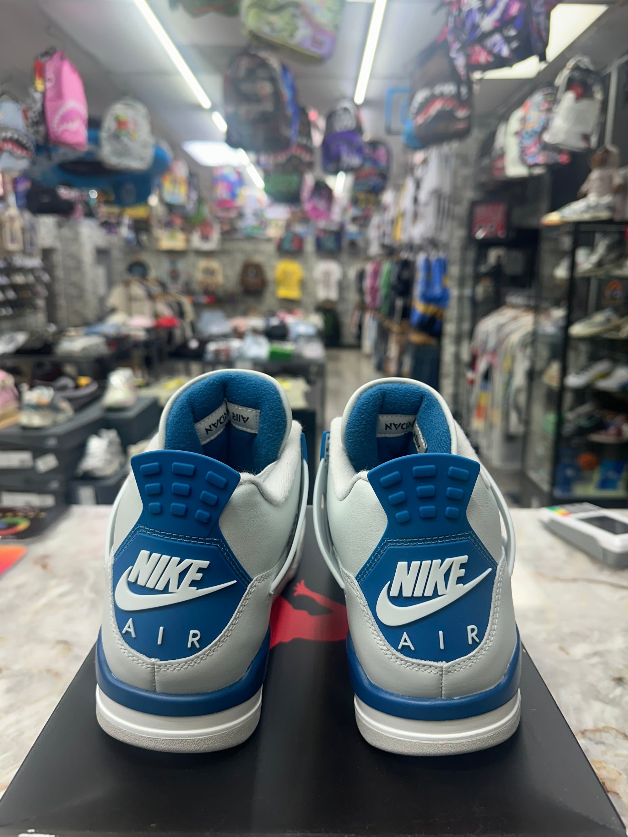 Air Jordan Retro 4 "Military Blue" *Size 8.5 Preowned* (FV5029-141)
