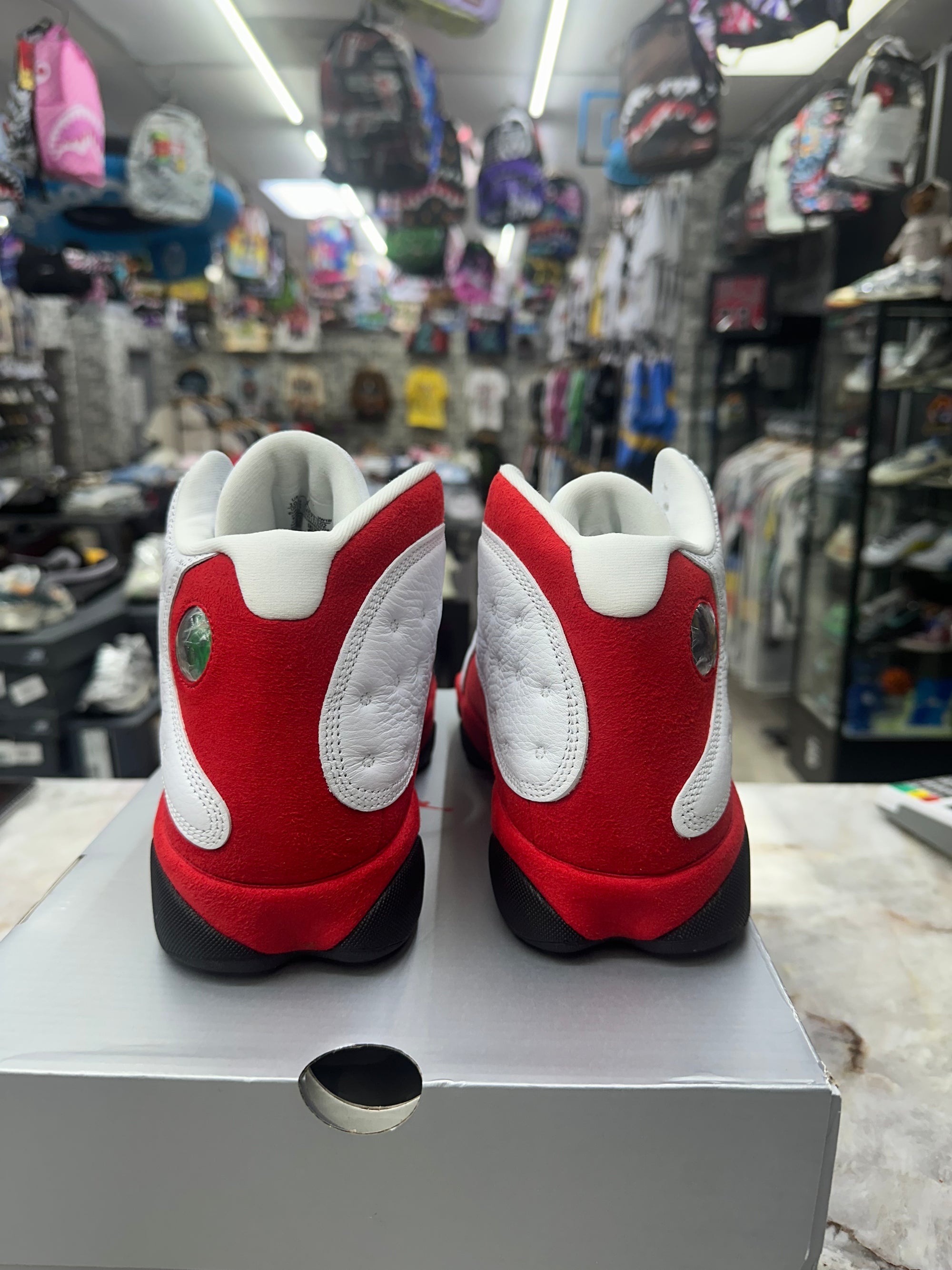 Air Jordan Retro 13 "OG Chicago" *Size 10.5 Preowned* (4145711-102)