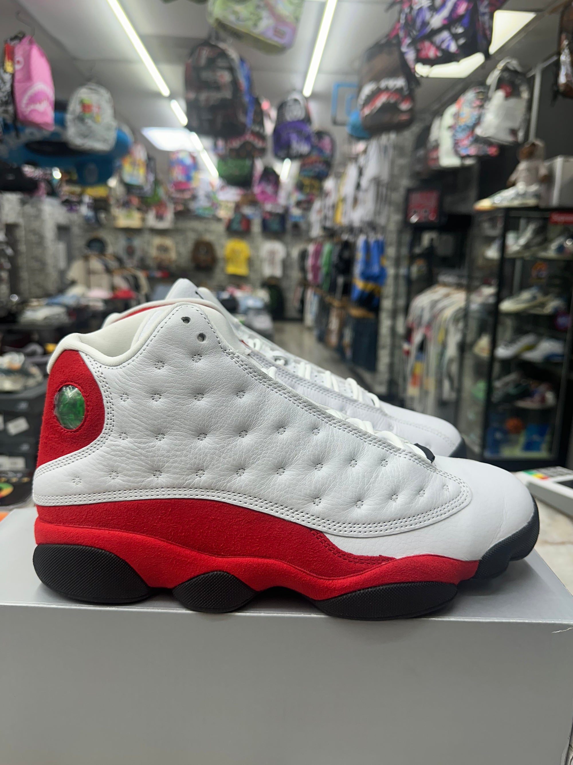 Air Jordan Retro 13 "OG Chicago" *Size 10.5 Preowned* (4145711-102)