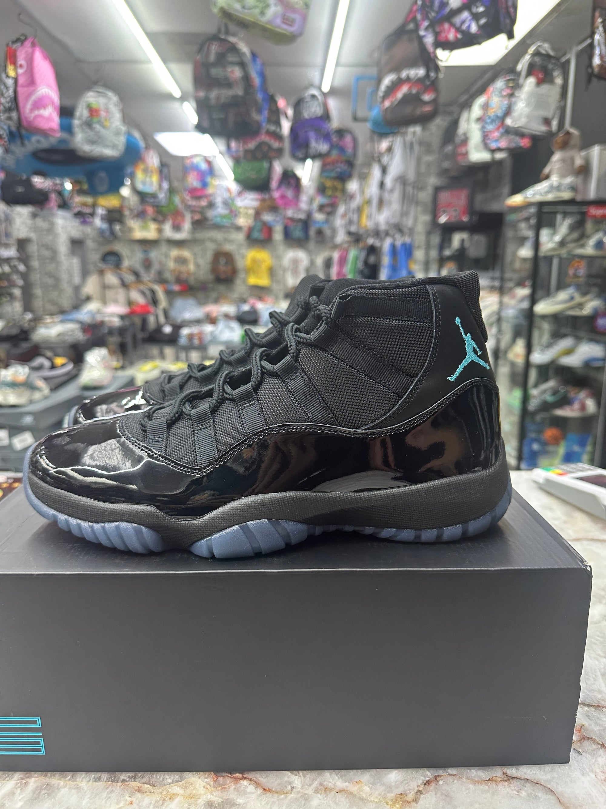 Air Jordan Retro 11 "Gamma Blue" *Size 10 Preowned* (CT8012-047)