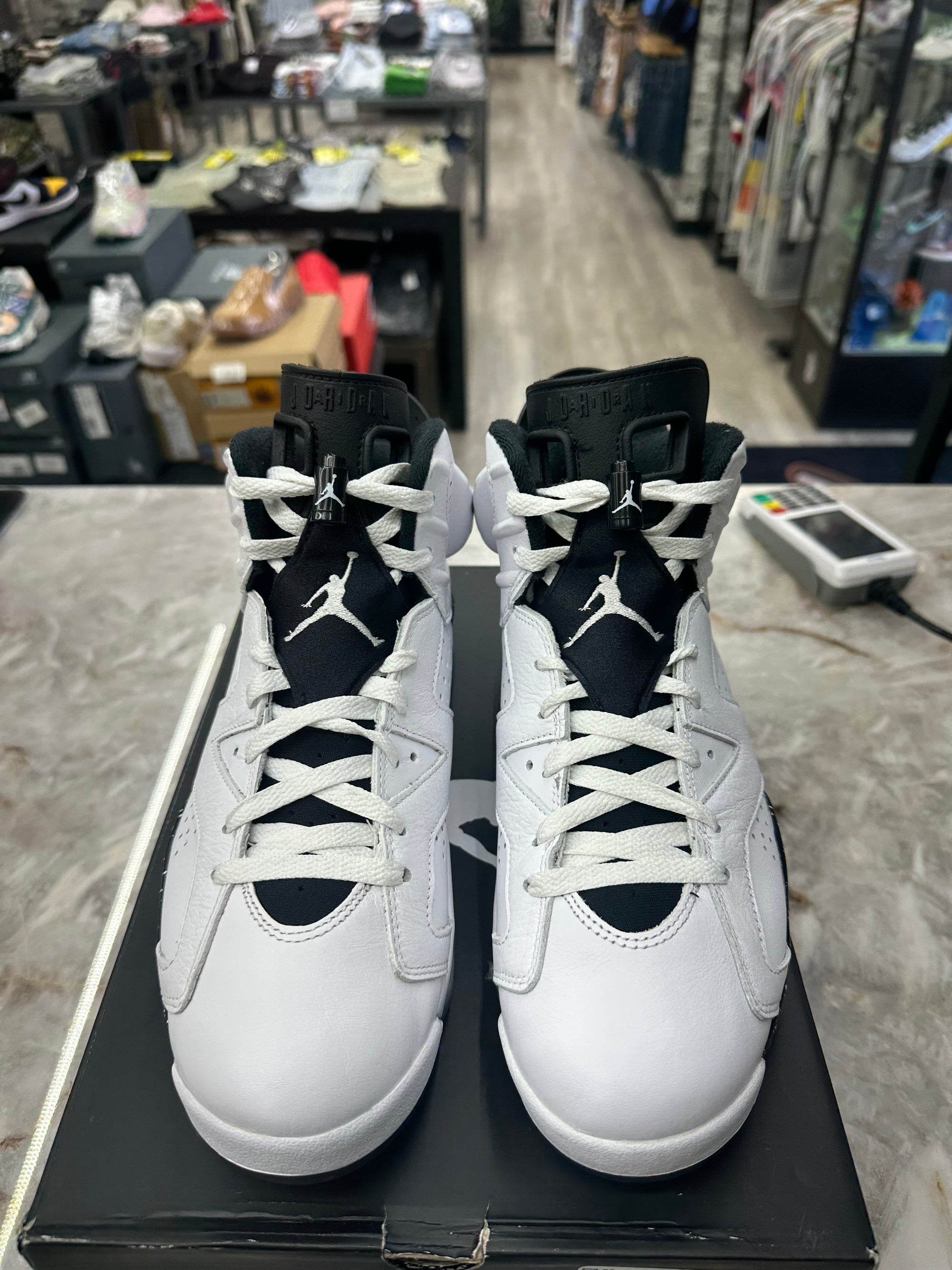Air Jordan Retro 6 "Reverse Oreo" *Size 10.5 Preowned* (CT8529-112)
