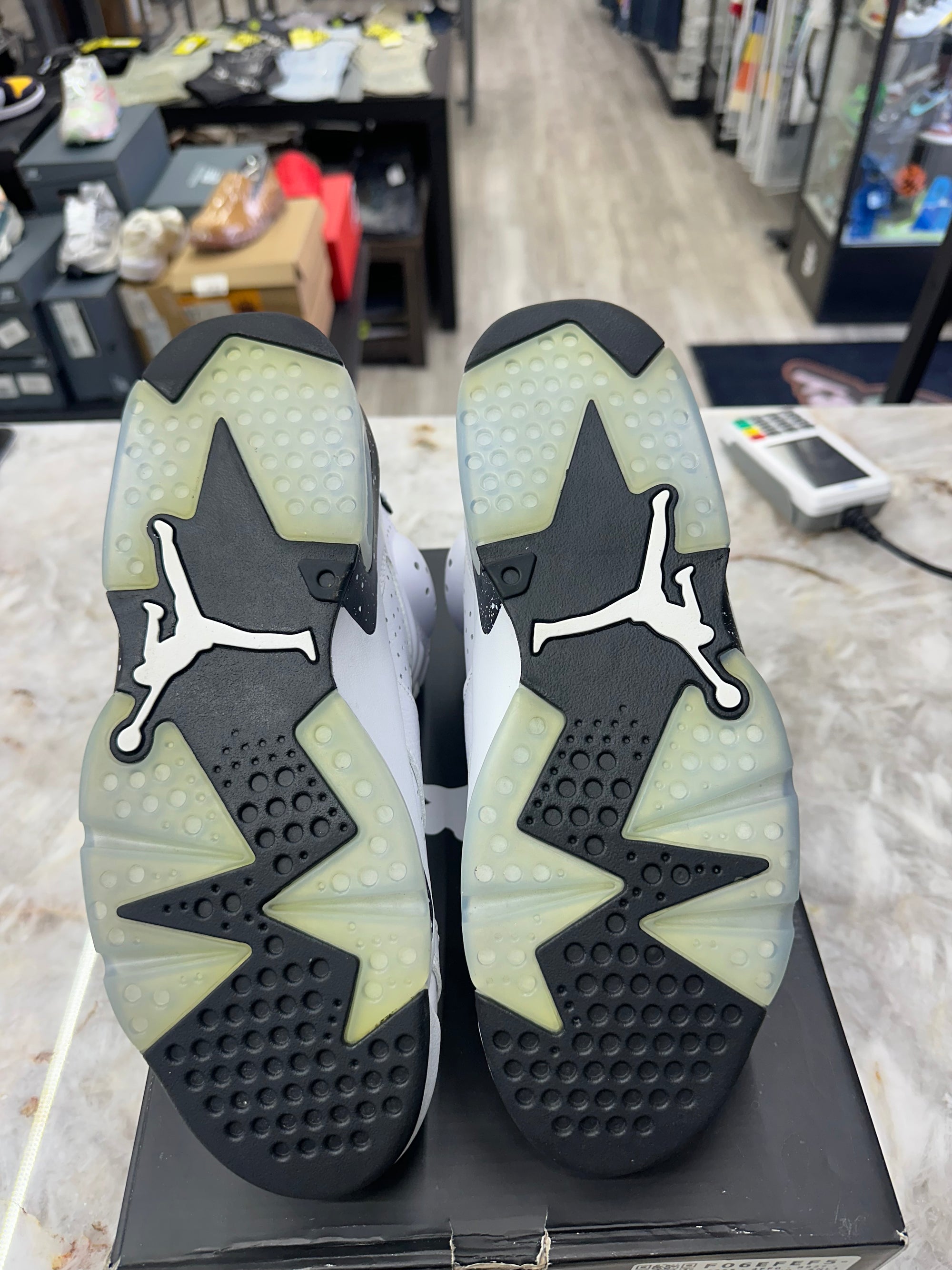 Air Jordan Retro 6 "Reverse Oreo" *Size 10.5 Preowned* (CT8529-112)