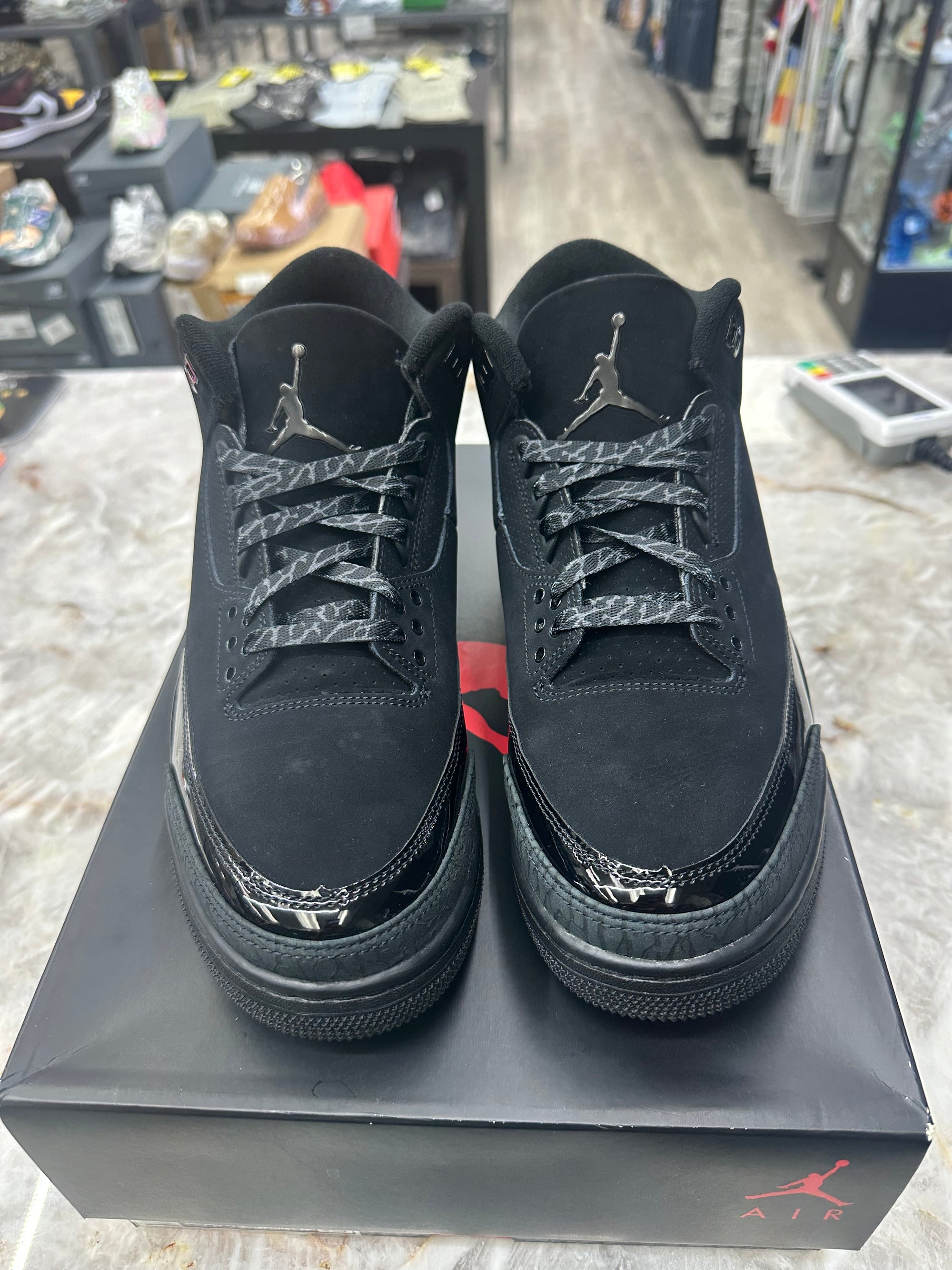 Air Jordan Retro 3 "Black Cat" *Size 11 Preowned* (CT8532-001)