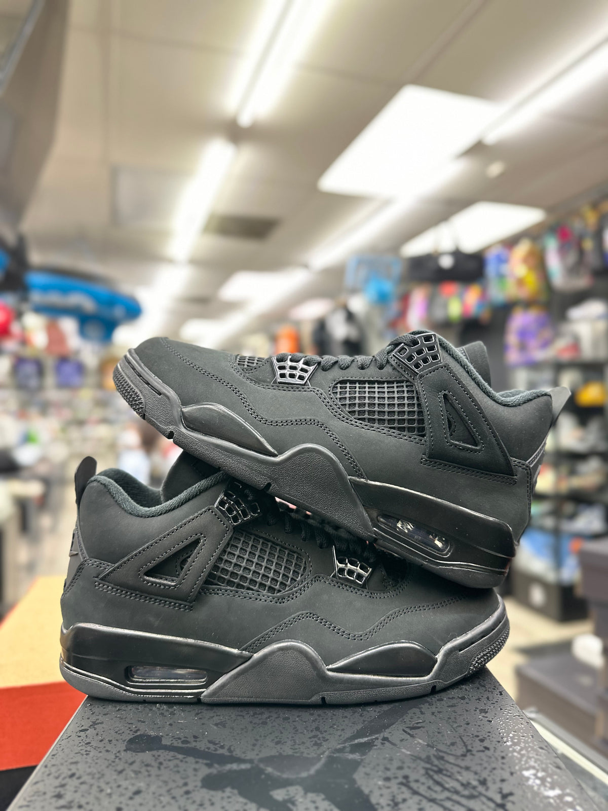 Nike Men’s Air Jordan Retro 4 Black Cat 2025 Size 9.5 FV5029-010 Brand New Size 13 - Air Jordan 4 Retro 2025 Black Cat for sale online  main image 4