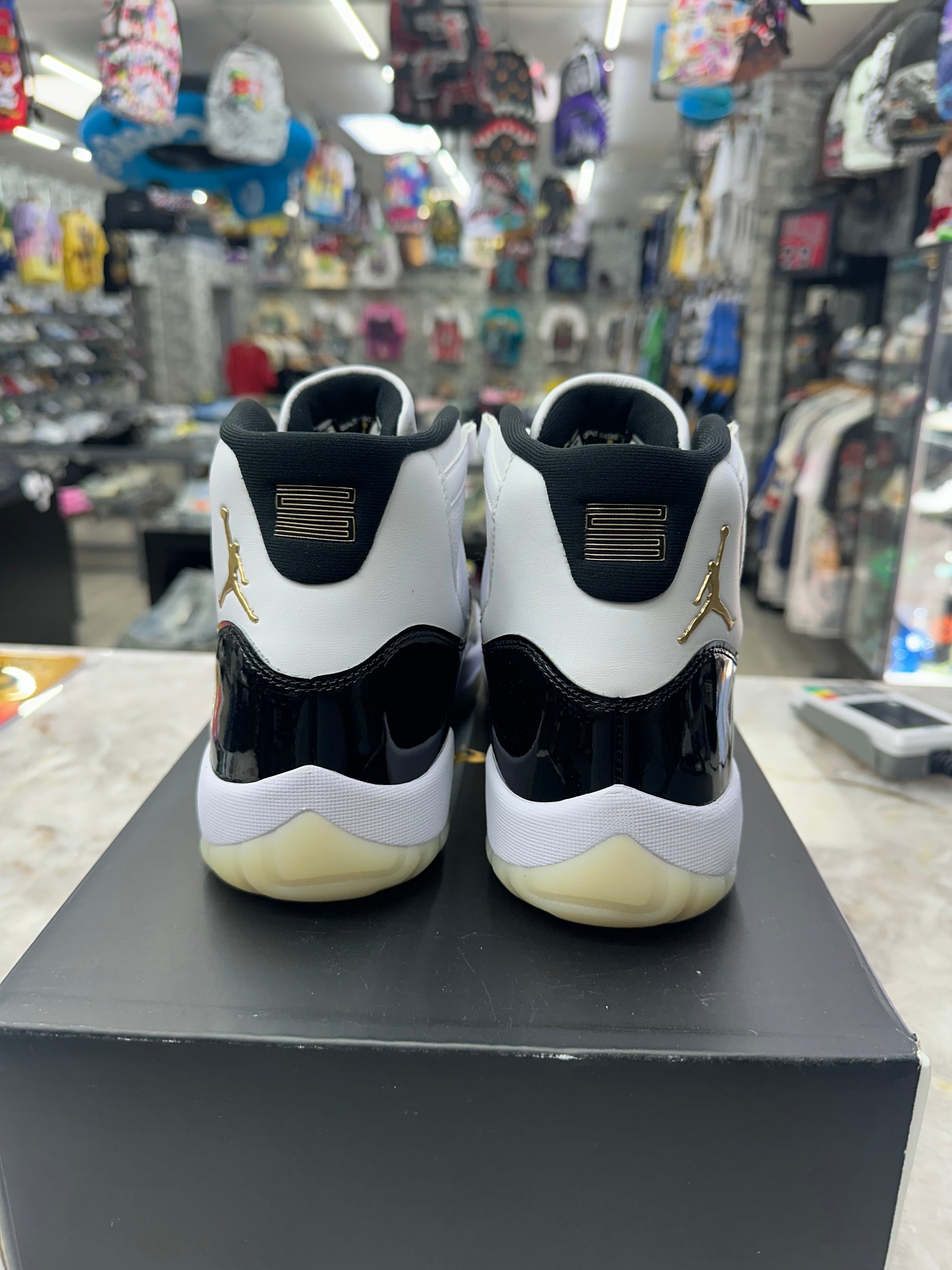 Air Jordan 11 Retro "DMP Gratitude" *Size 10.5 Preowned* CT8012-170