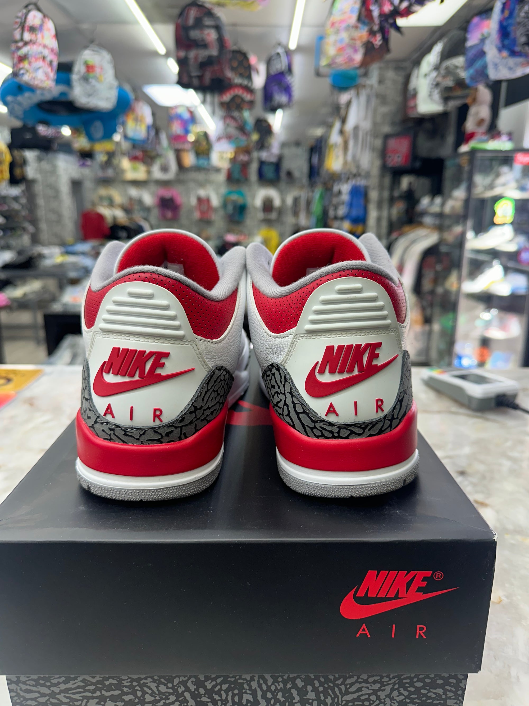 Air Jordan 3 Retro "Fire Red" *Size 11 Preowned* DN3707-160