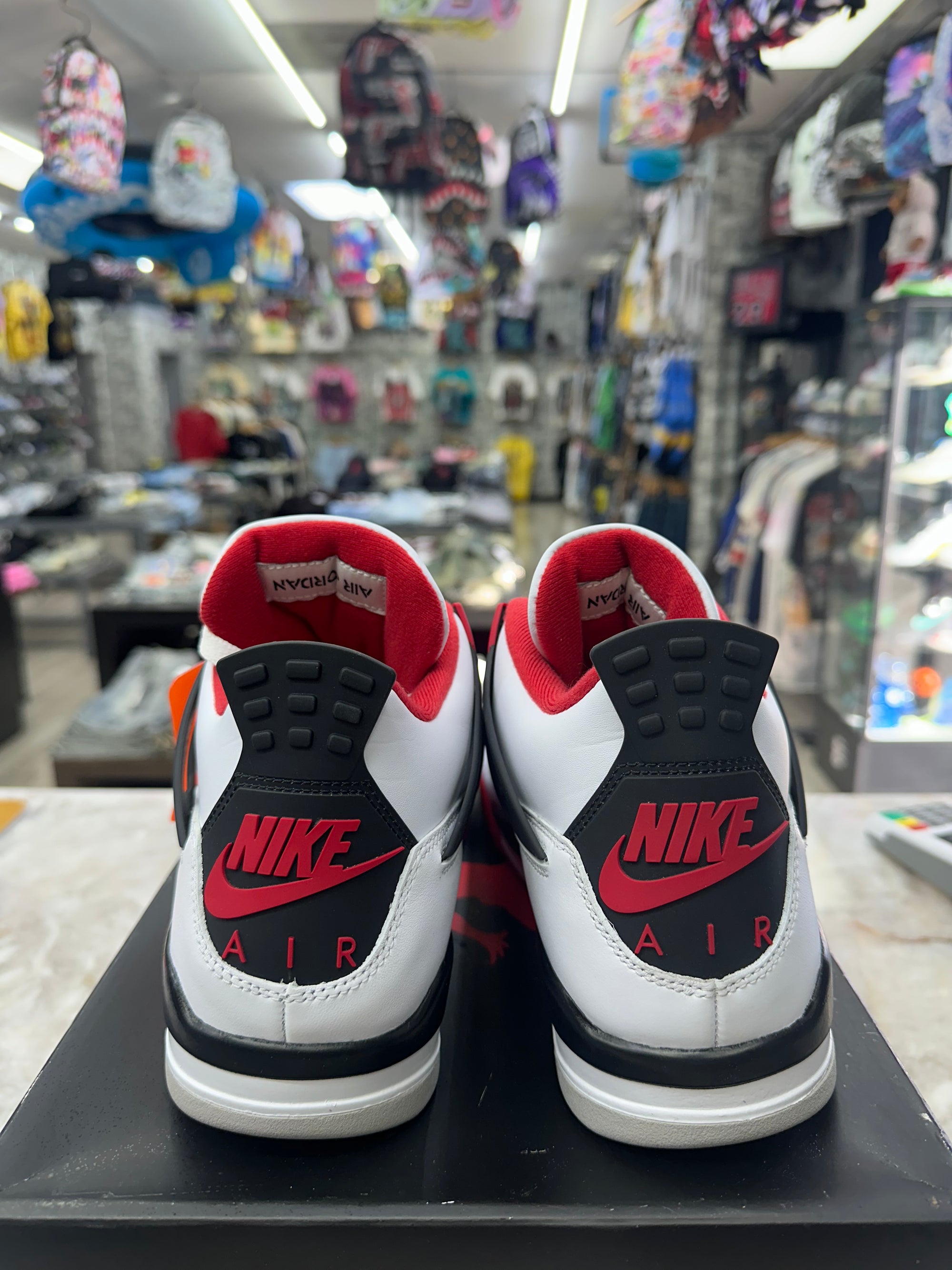 Air Jordan 4 Retro "Fire Red (2020)" *Size 11 Preowned* DC7770-160