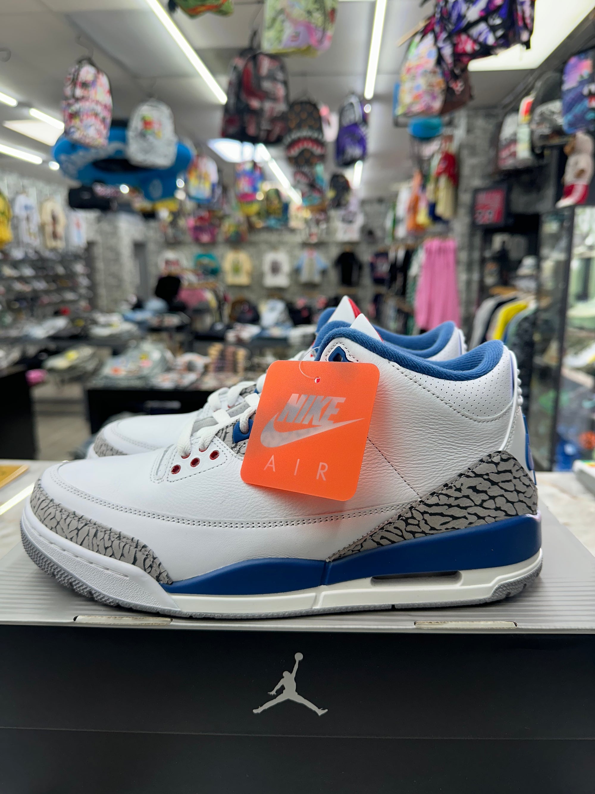 Air Jordan 3 Retro "True Blue" *Size 10.5 Preowned* IF4396-104
