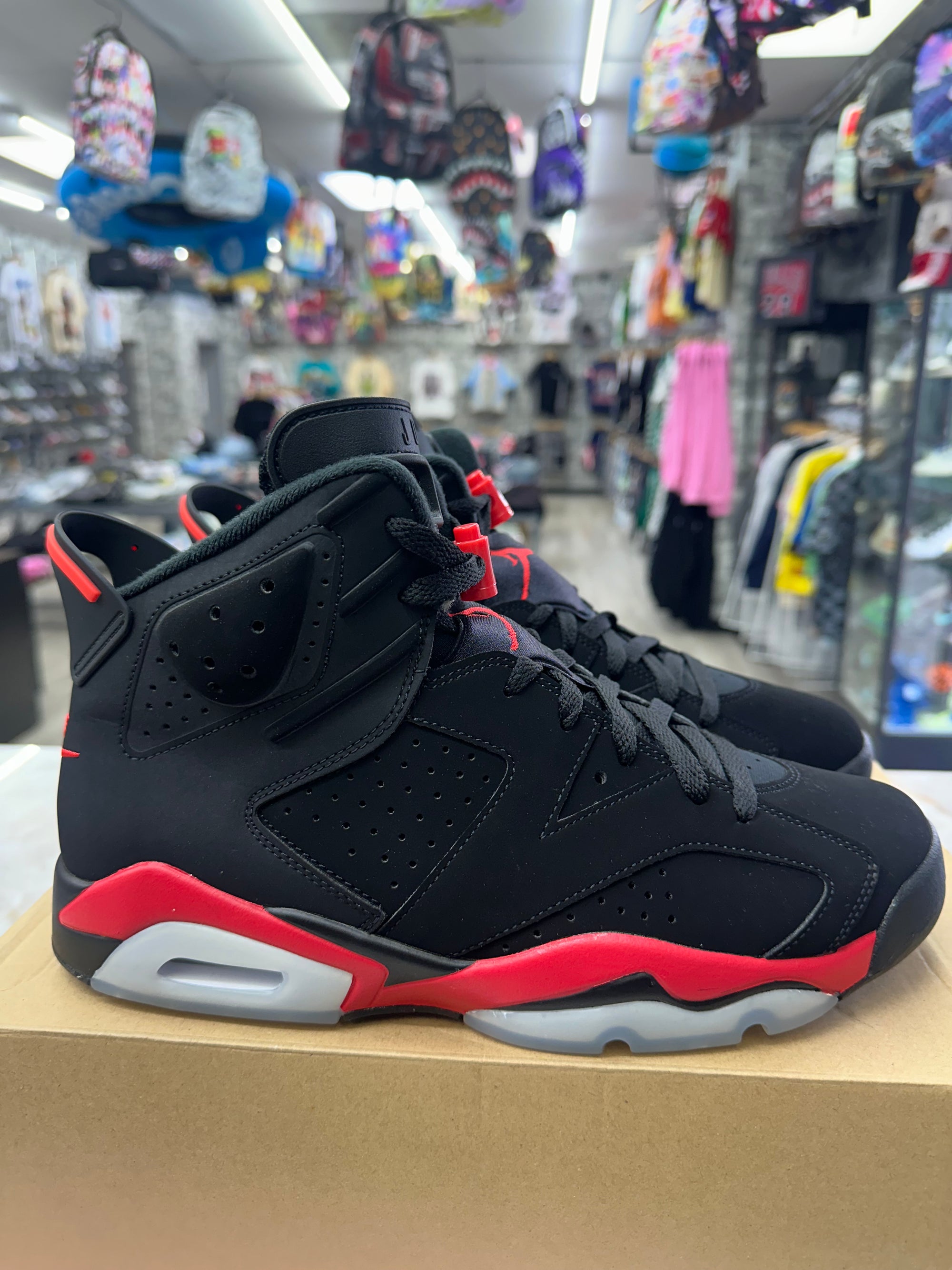 Air Jordan 6 Retro "Infrared Salesman" *Size 10.5 Preowned* CT8529-001