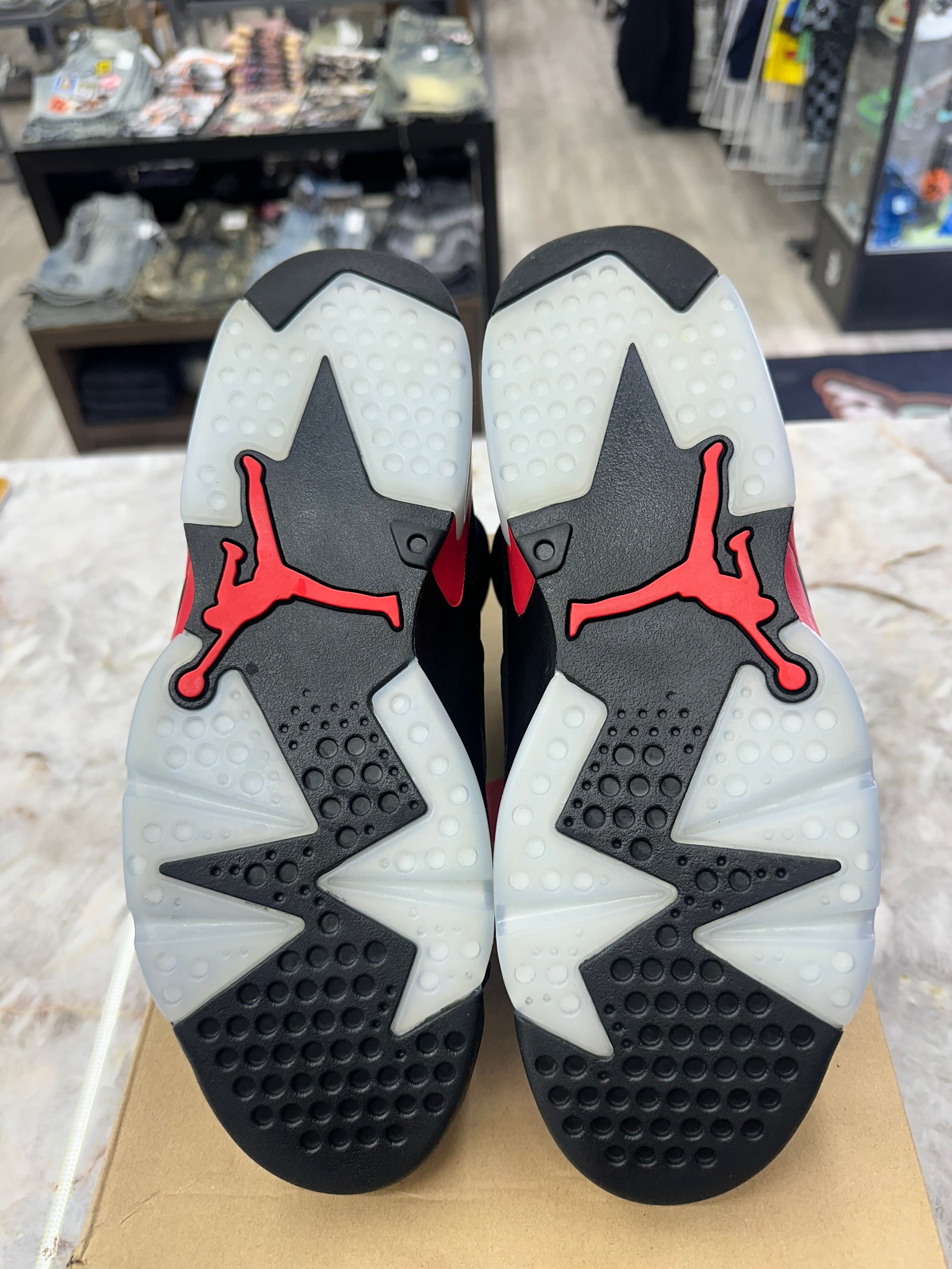Air Jordan 6 Retro "Infrared Salesman" *Size 10.5 Preowned* CT8529-001