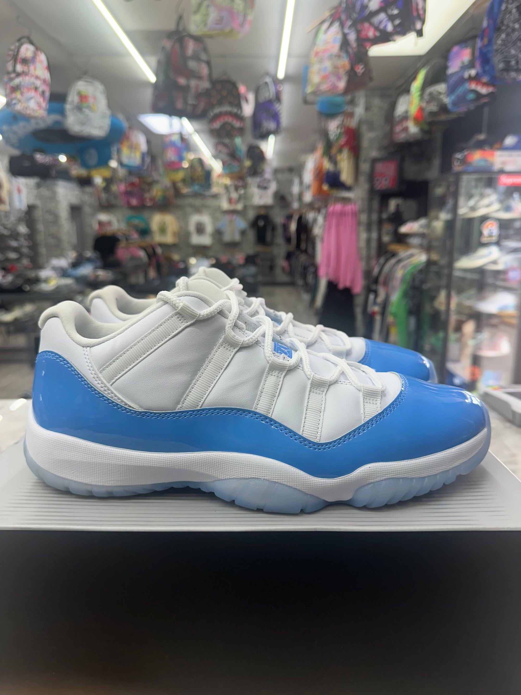 Air Jordan 11 Retro Low "University Blue" *Size 11 Preowned* FV5104-100