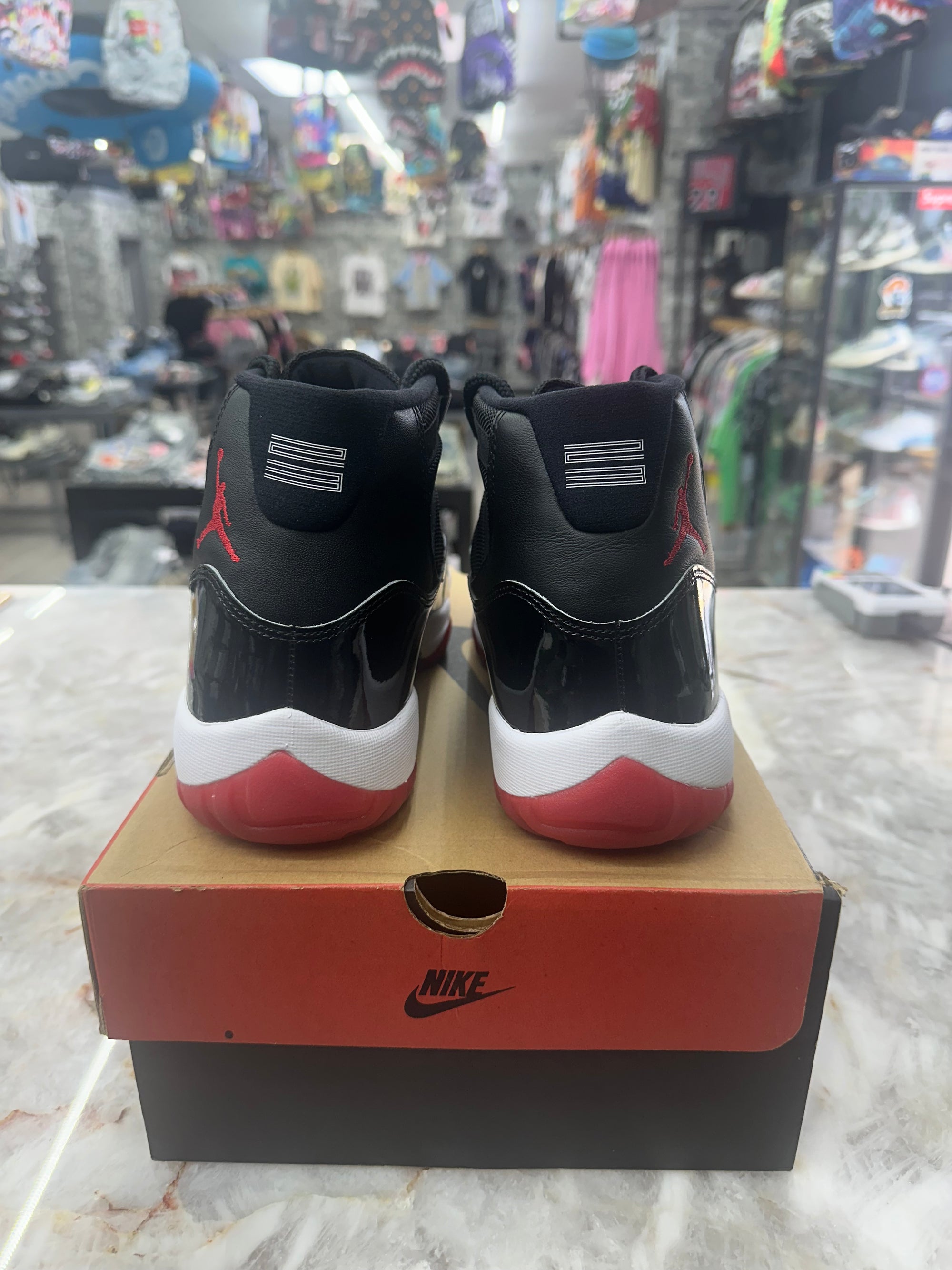 Air Jordan 11 Retro "Playoffs Bred" *Size 11 Preowned* 378037-061
