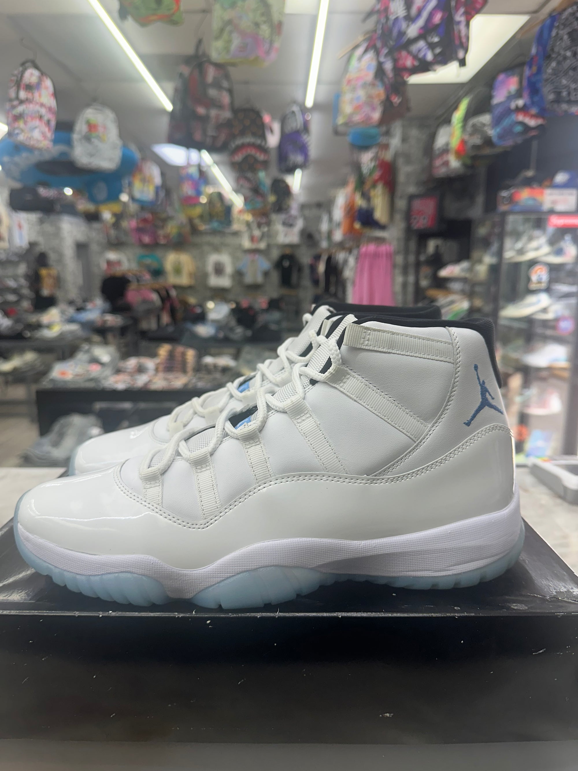 Air Jordan 11 Retro "Legend Blue" *Size 12 Preowned* CT8012-104