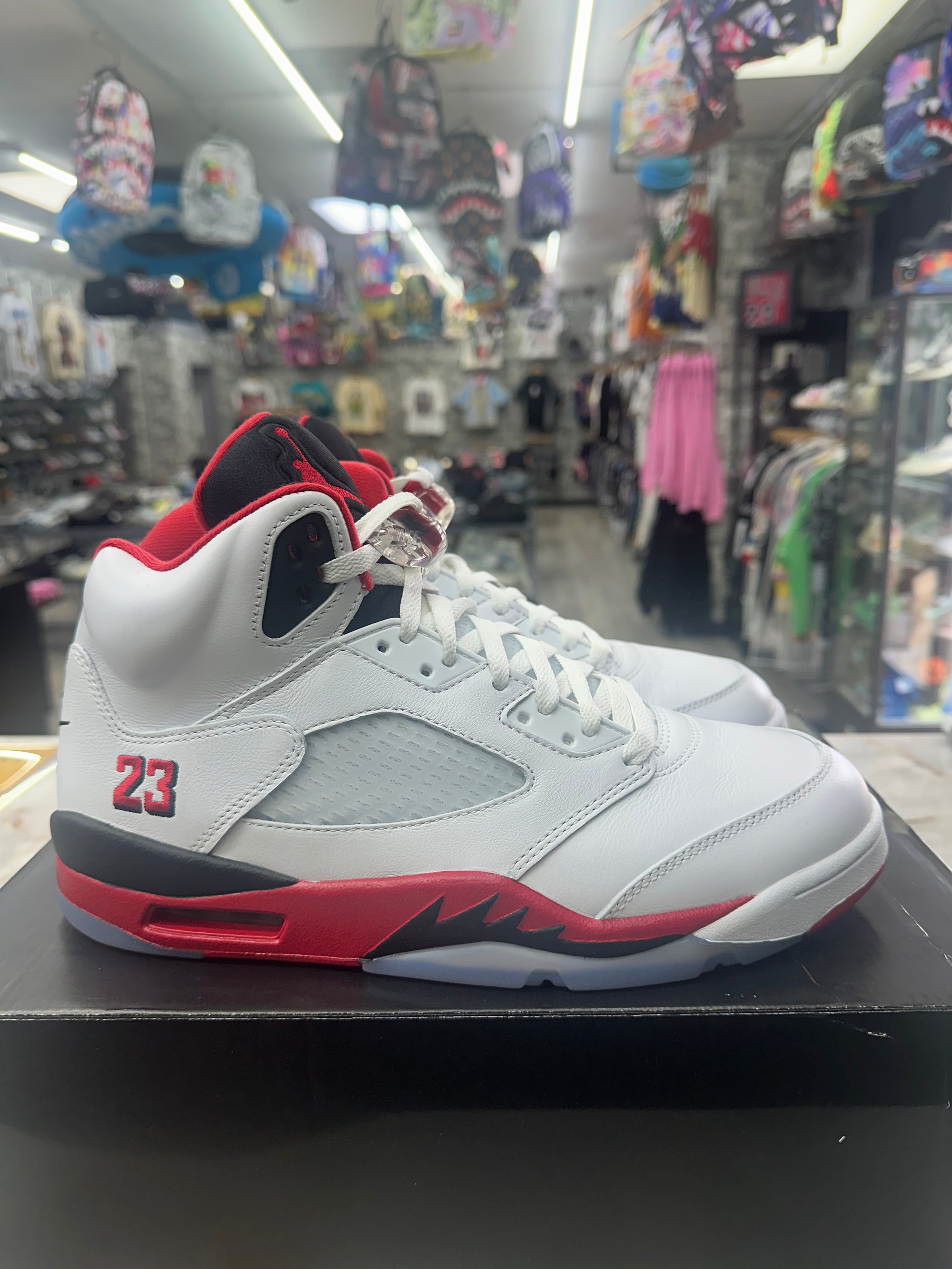 Air Jordan 5 Retro "Fire Red Black Tongue" *Size 11 Preowned* HQ7978-101