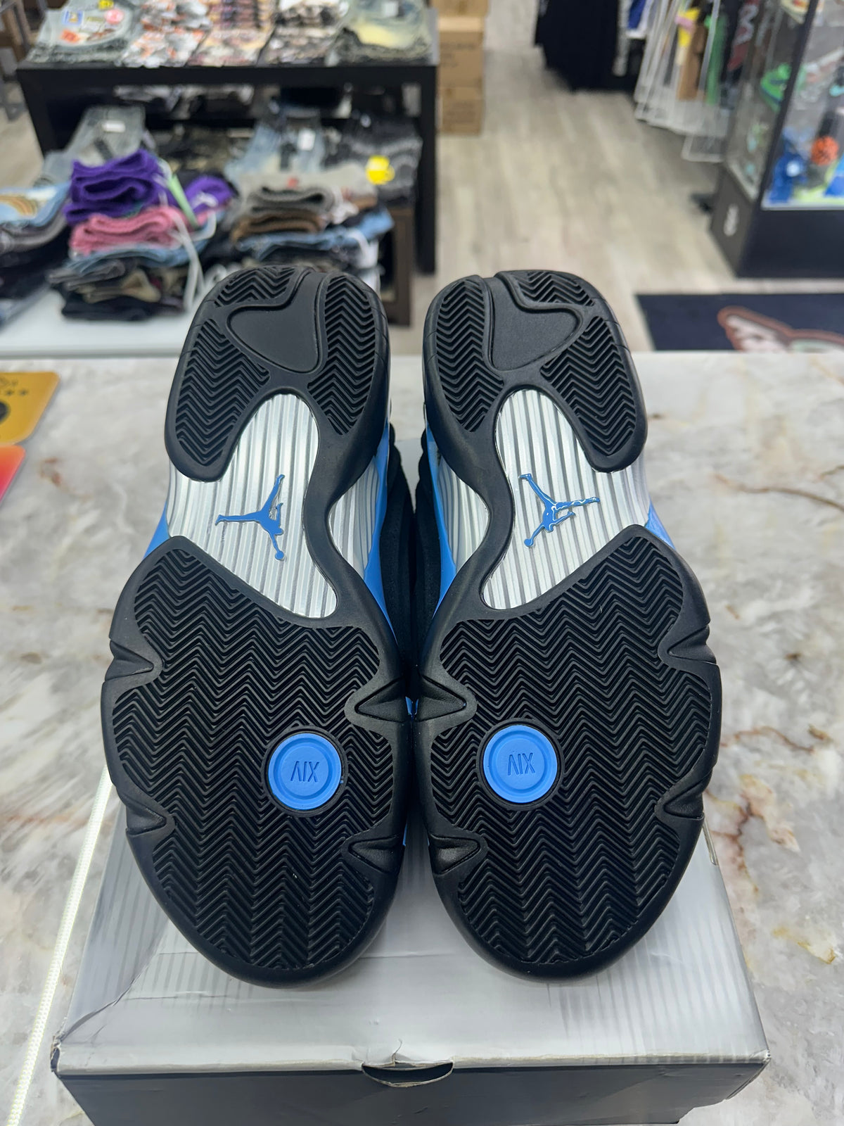 Air Jordan 14 Retro "Black University Blue" *Size 10 Preowned* 487471-007
