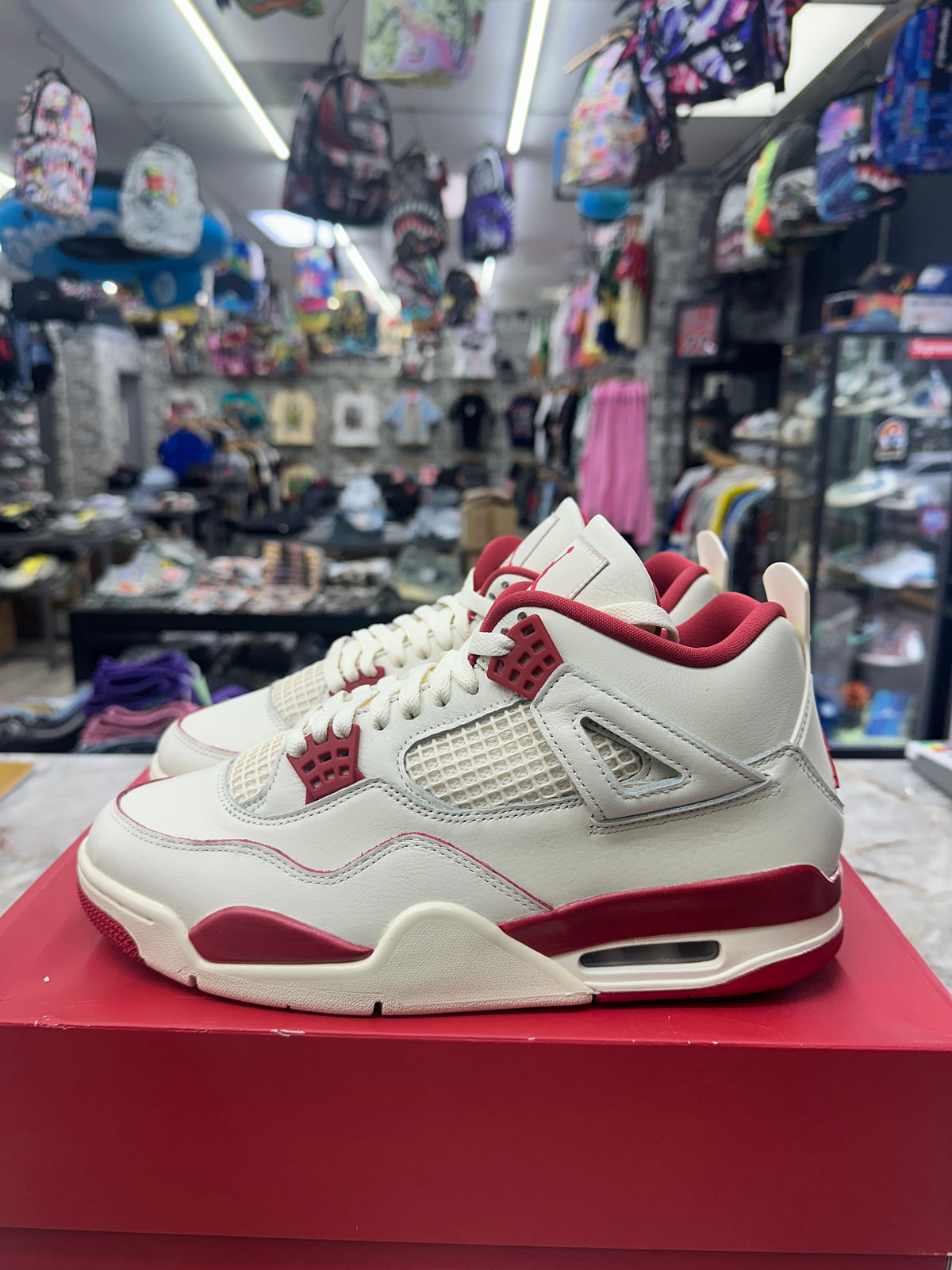 Air Jordan 4 Retro "Valentine's Day Sierra Red (Women's)" *Size 10 Preowned* HV0823-108
