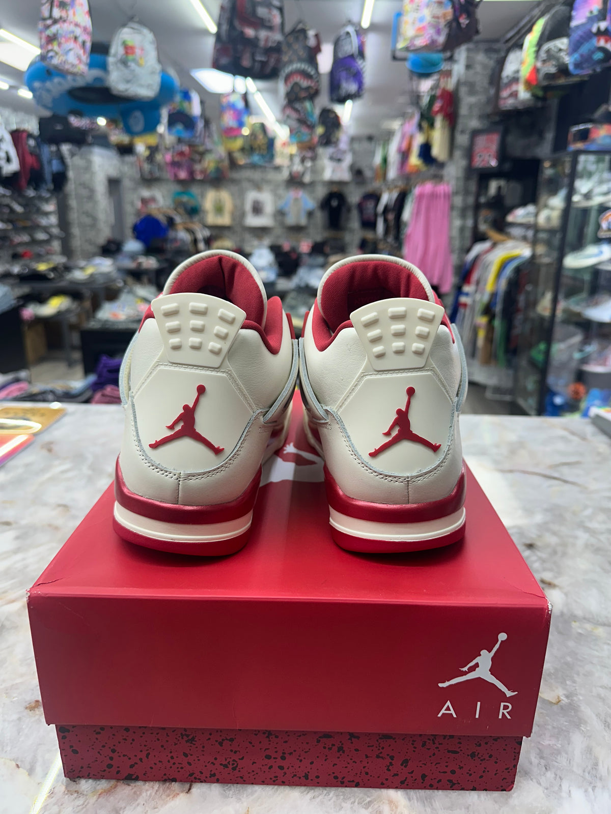 Air Jordan 4 Retro "Valentine's Day Sierra Red (Women's)" *Size 10 Preowned* HV0823-108