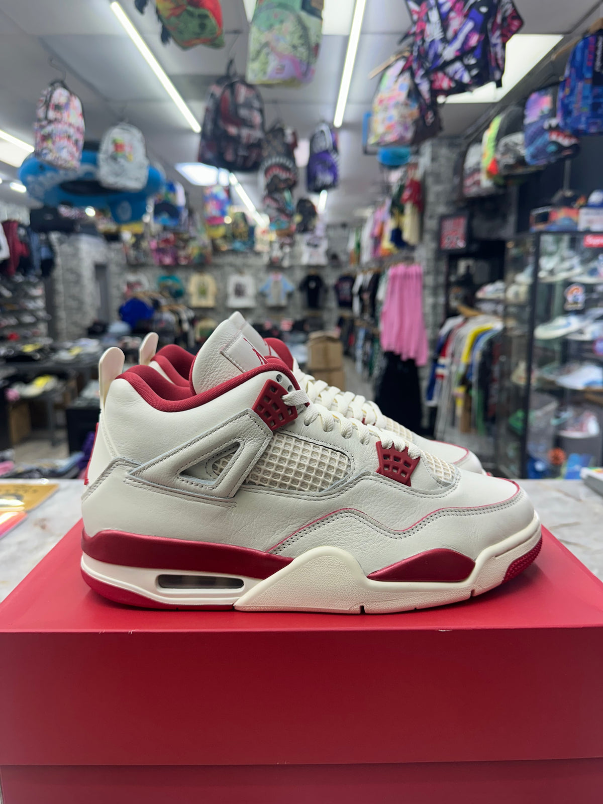Air Jordan 4 Retro "Valentine's Day Sierra Red (Women's)" *Size 10 Preowned* HV0823-108