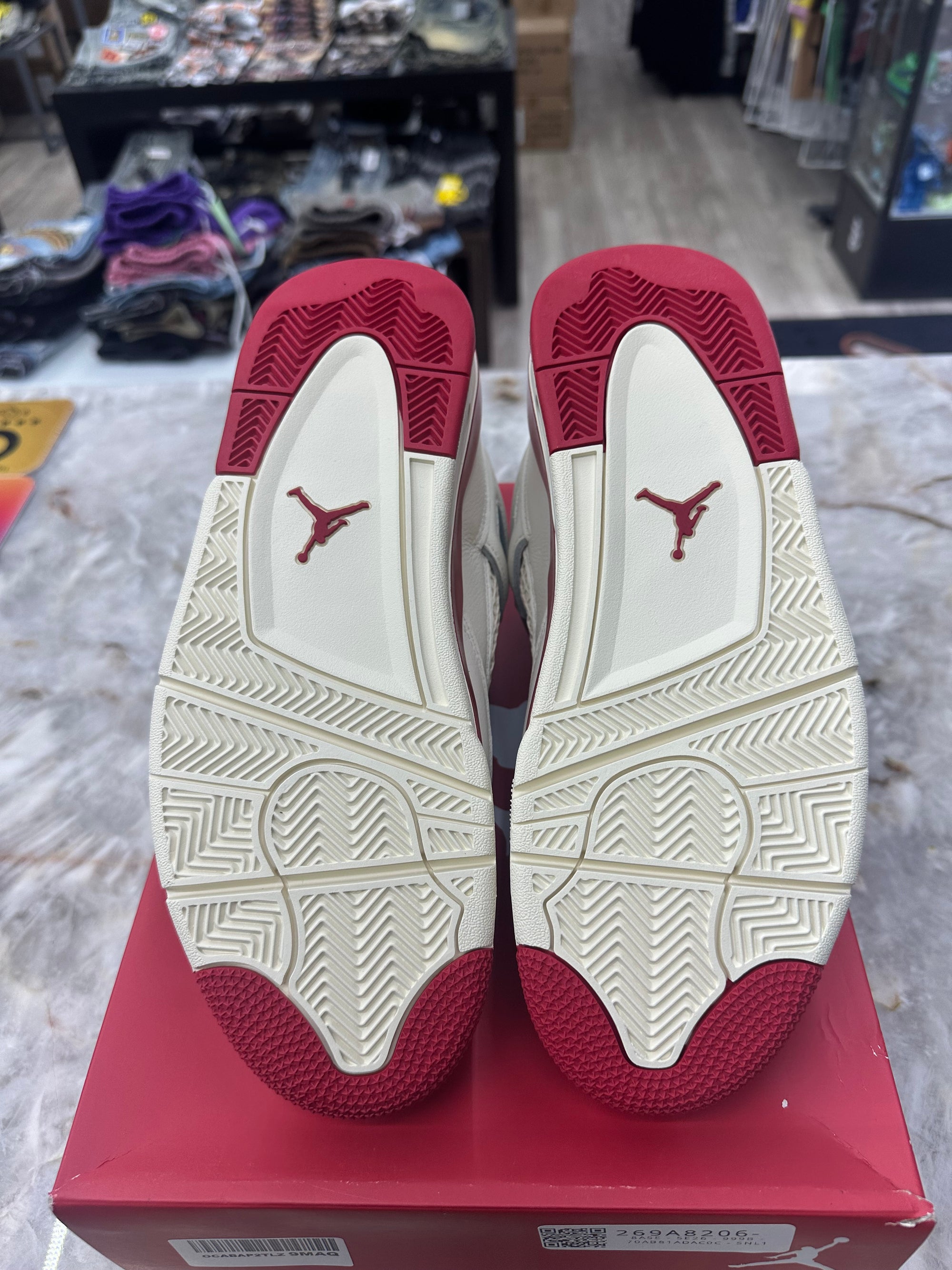 Air Jordan 4 Retro "Valentine's Day Sierra Red (Women's)" *Size 10 Preowned* HV0823-108