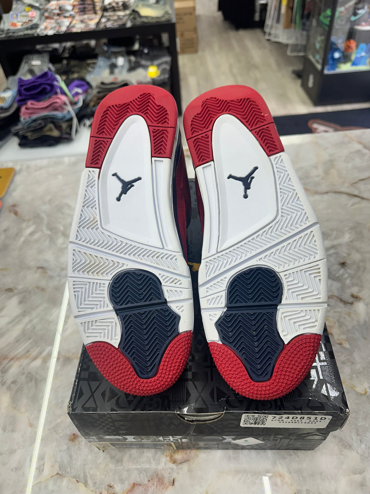 Air Jordan 4 Retro "FIBA" *Size 10.5 Preowned* CI1184-617
