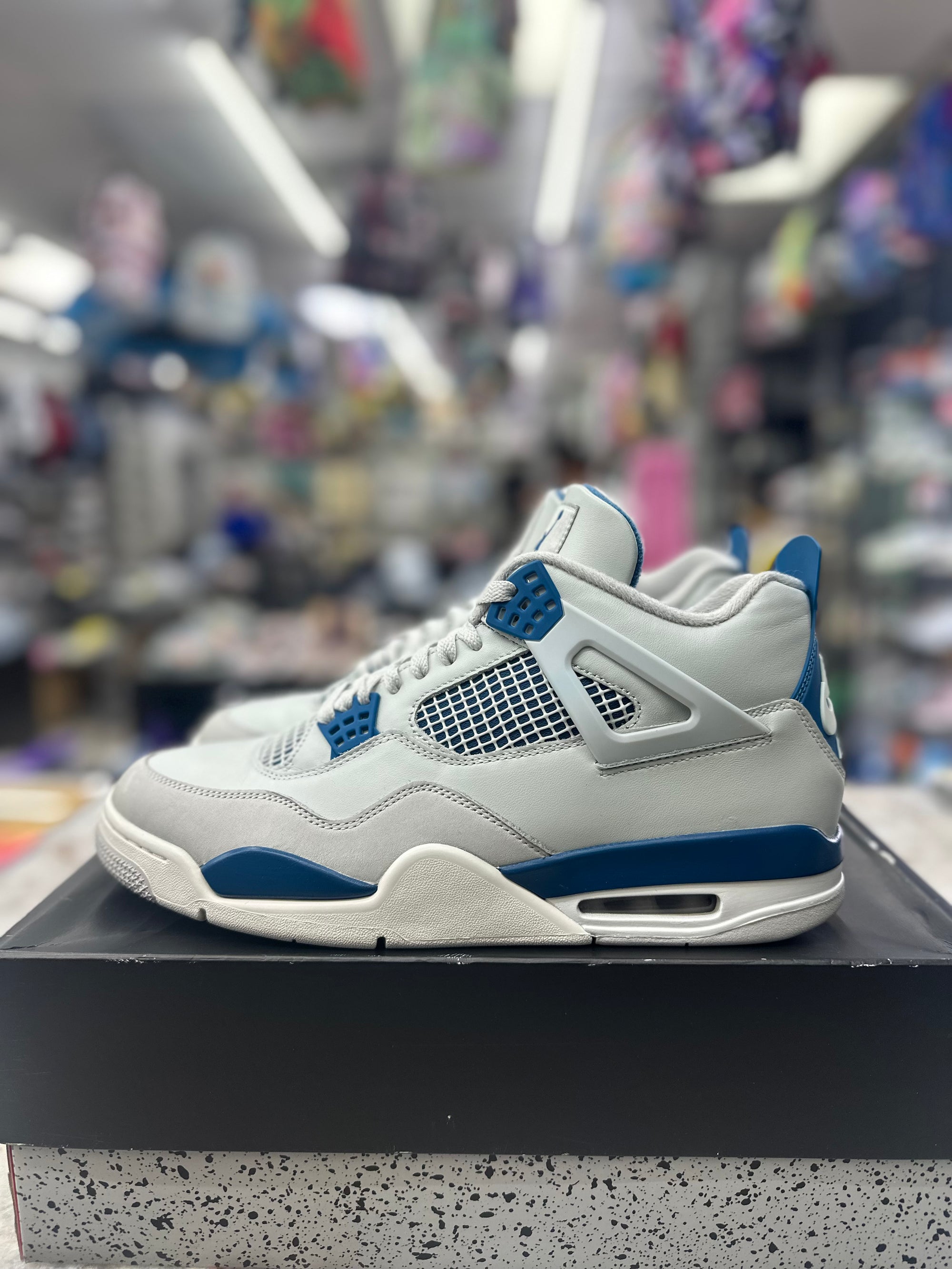 Air Jordan 4 Retro "Military Blue" *Size 12 Preowned* FV5029-141