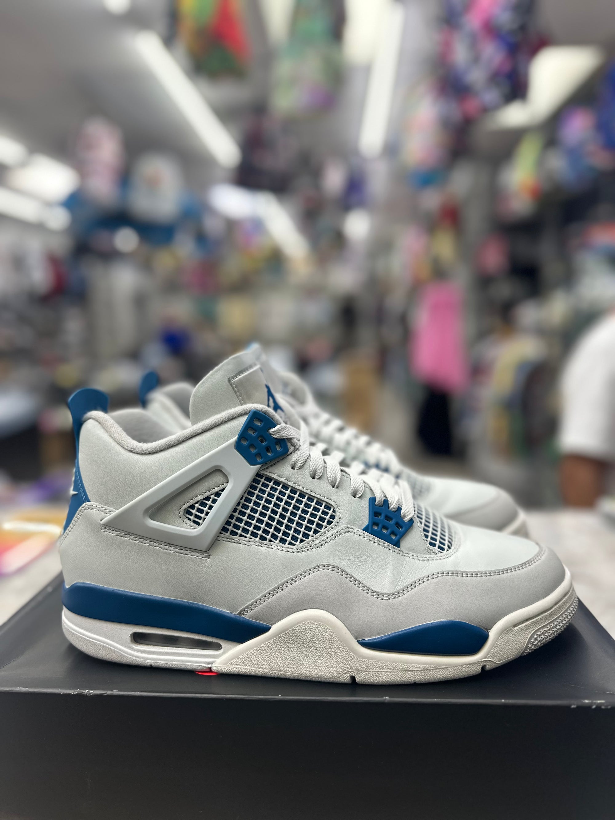 Air Jordan 4 Retro "Military Blue" *Size 12 Preowned* FV5029-141