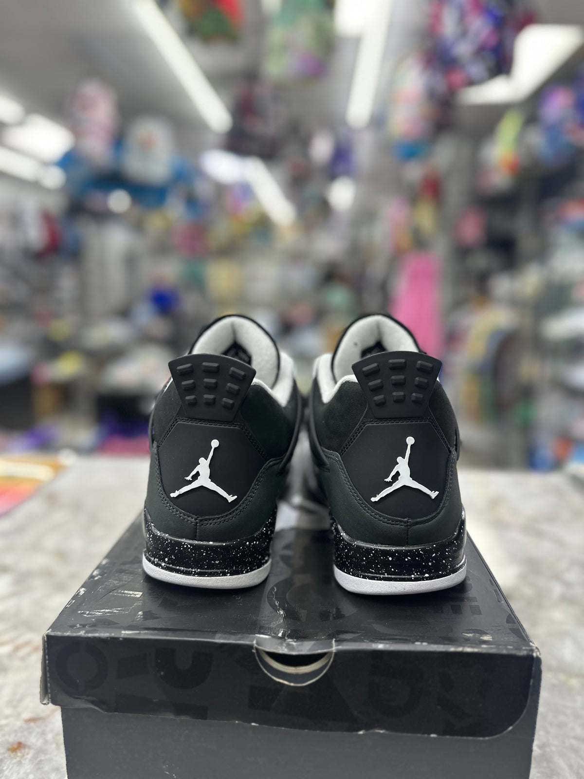 Air Jordan 4 Retro "Fear" *Size 11 Preowned* FQ8138-002