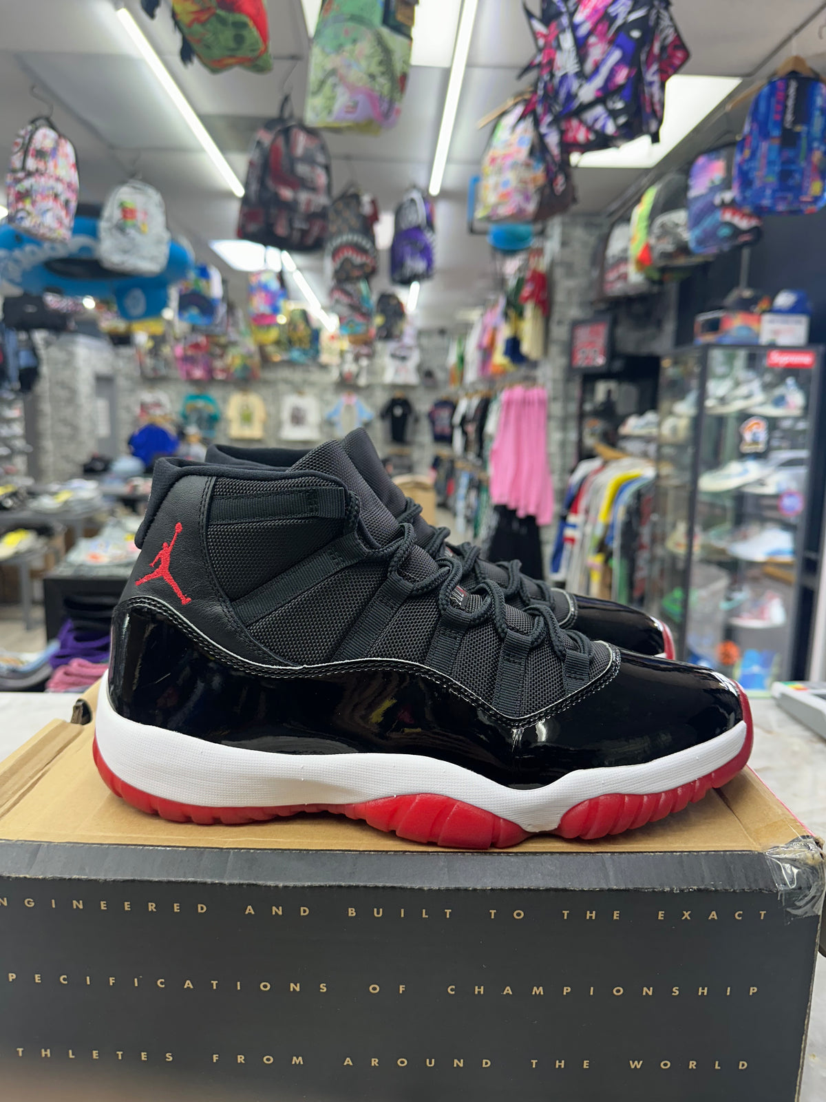 Air Jordan 11 Retro "Playoffs Bred" *Size 12 Preowned* 378037-061