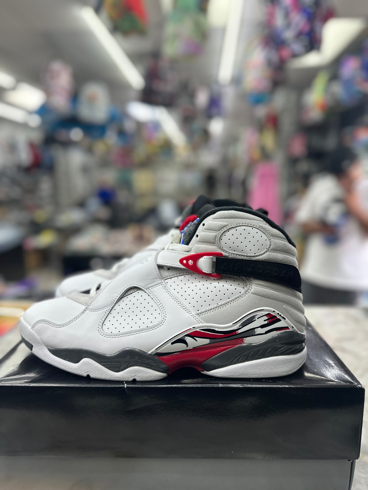Air Jordan 8 Retro "White True Red" *Size 13 Preowned* 305381-100