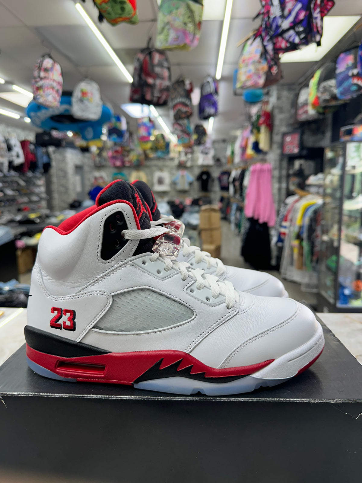 Air Jordan 5 Retro "Fire Red Black Tongue" *Size 8 Preowned* HQ7978-101