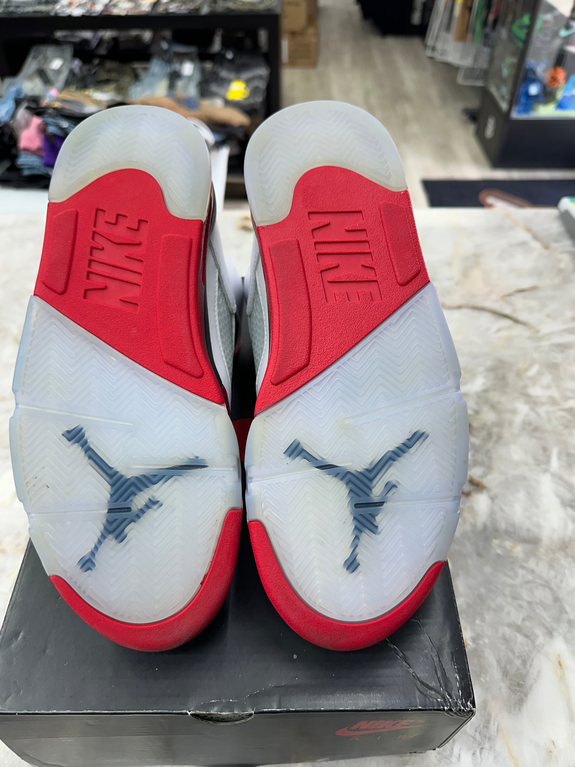 Air Jordan 5 Retro "Fire Red Black Tongue" *Size 8 Preowned* HQ7978-101
