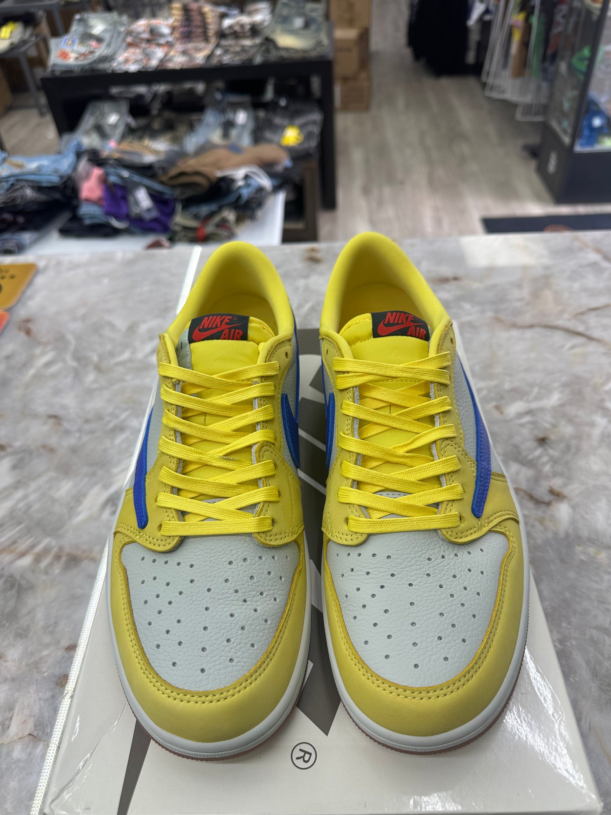 Air Jordan 1 Retro OG SP "Travis Scott Canary (Women’s)" *Size 11 Preowned* DZ4137-700