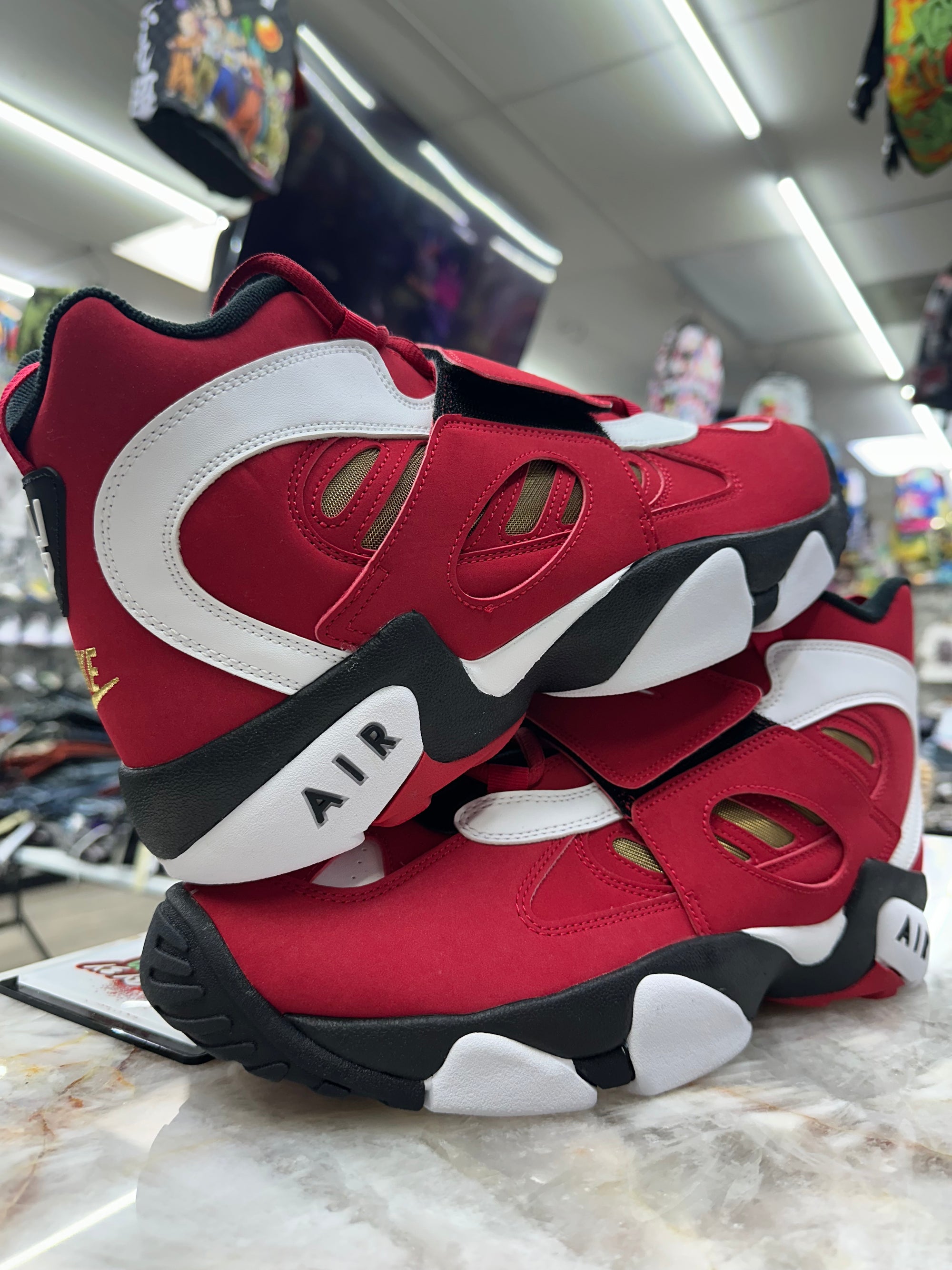 Nike AIR DIAMOND TURF 2 "Red Gold" HQ2631-600