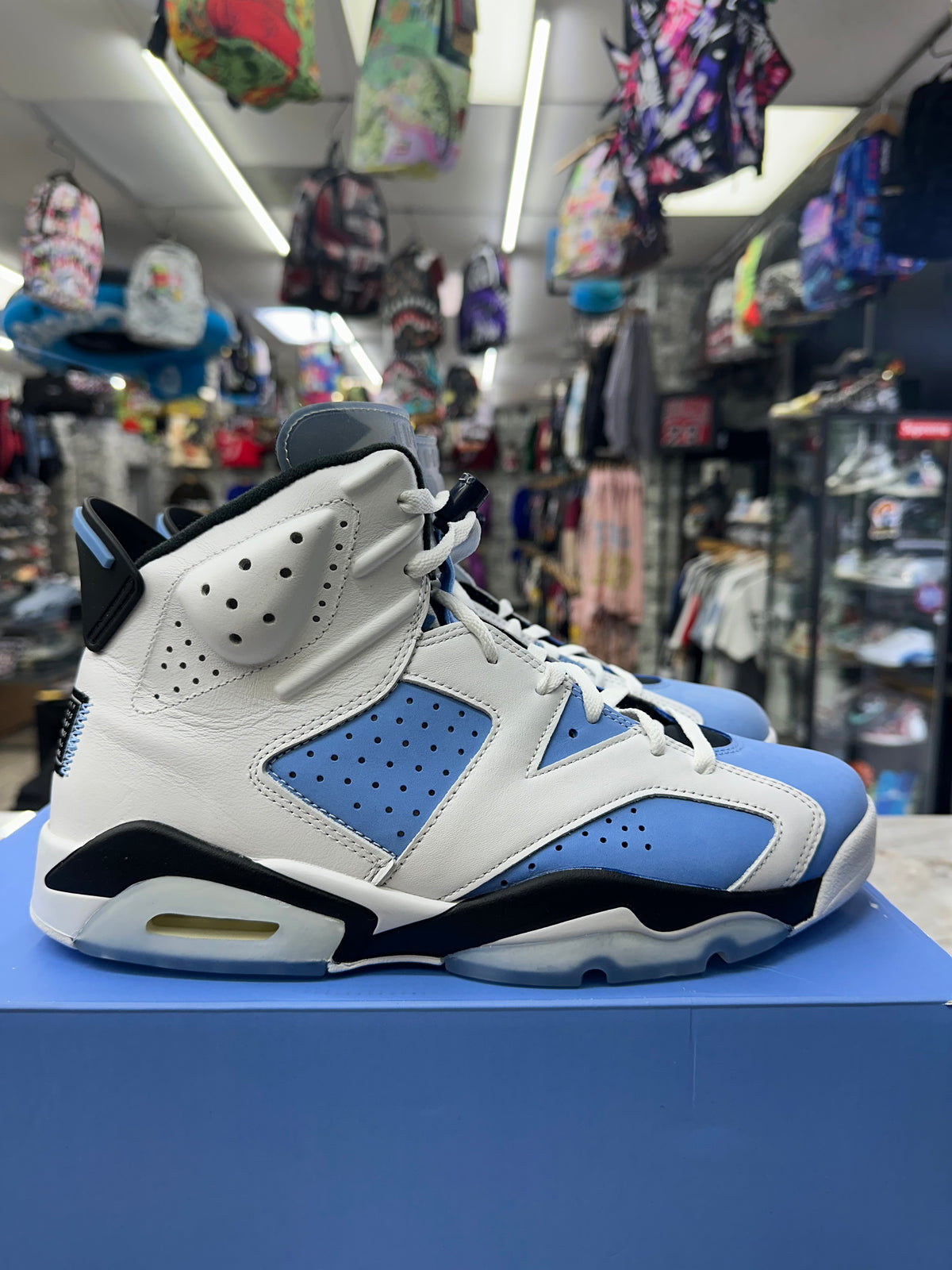 Air Jordan 6 Retro "UNC White" *Size 11 Preowned* CT8529-410