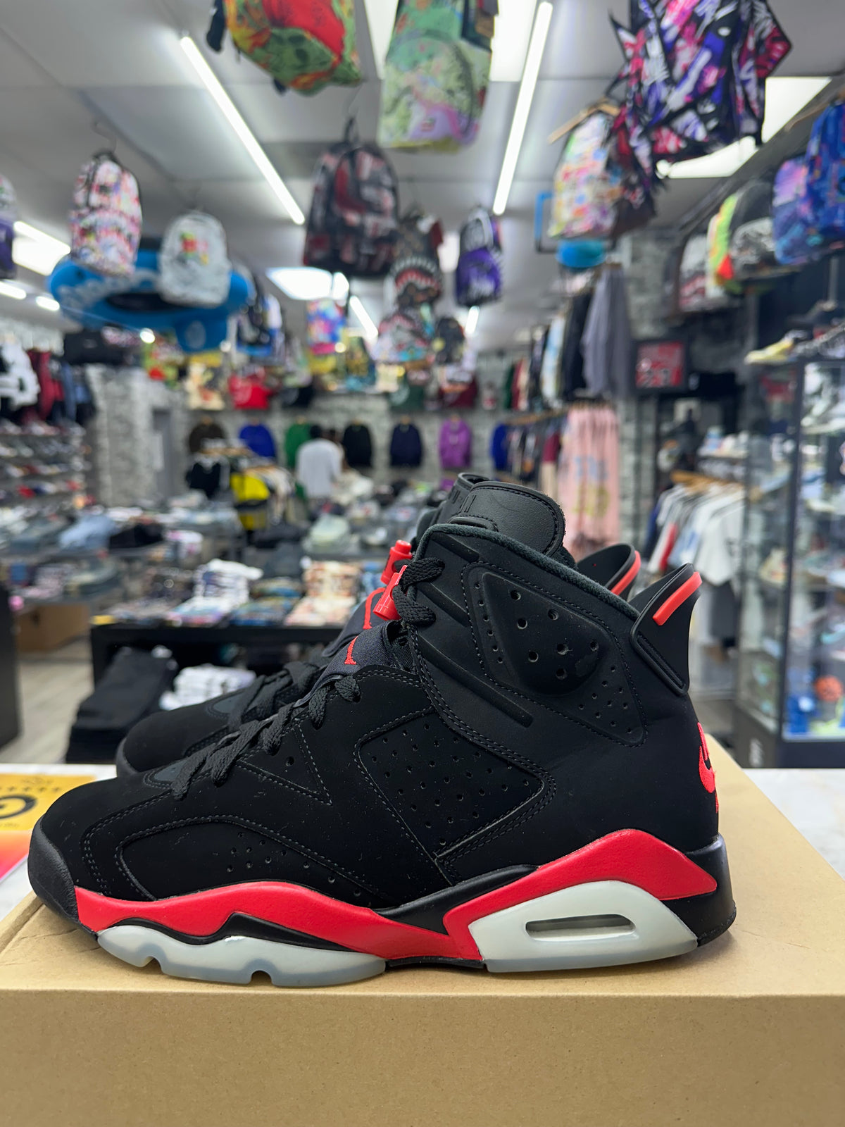 Air Jordan 6 Retro "Infrared Salesman" *Size 9 Preowned* CT8529-001