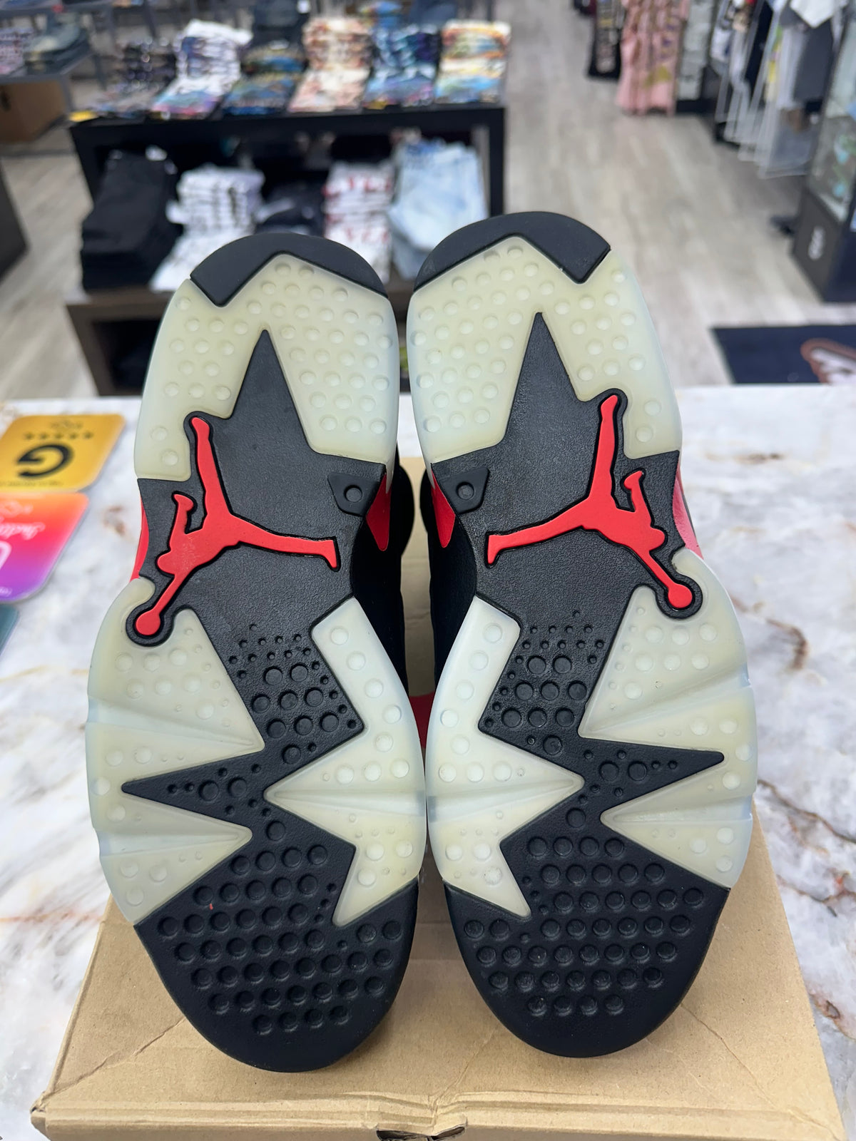 Air Jordan 6 Retro "Infrared Salesman" *Size 9 Preowned* CT8529-001