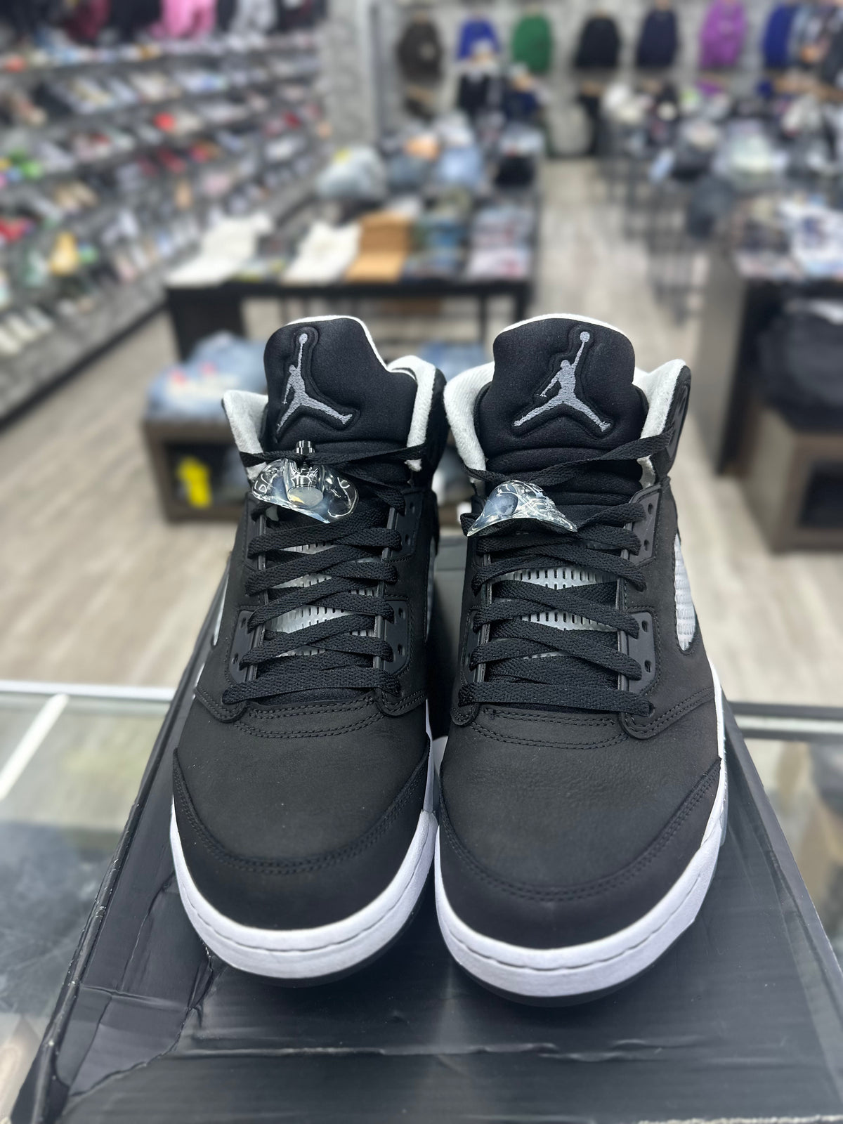 Air Jordan 5 Retro "MOONLIGHT" *Size 10.5 Preowned* CT4838-011